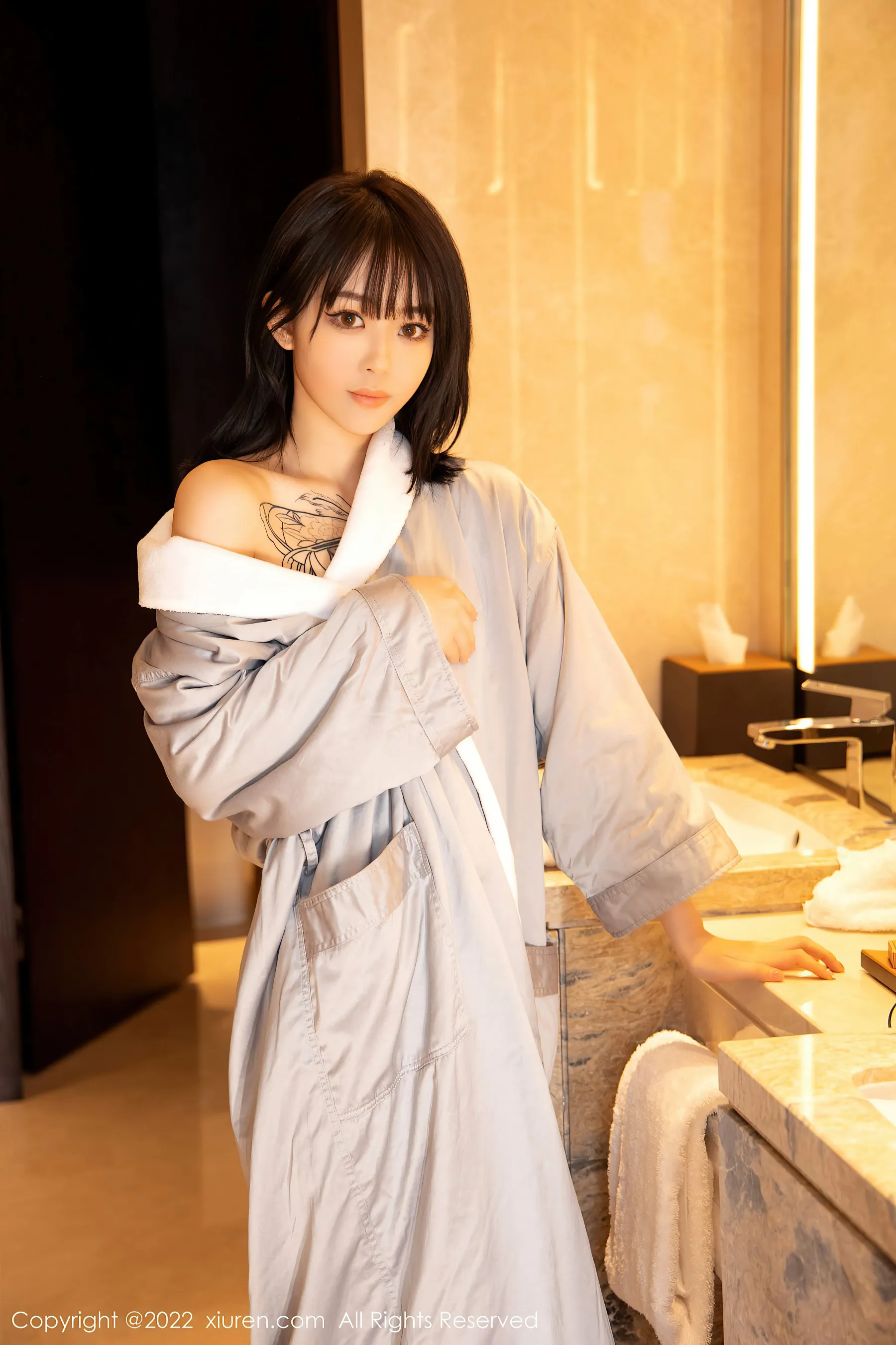 图片[1] - 秀人网 No.4664 奶瓶. 美腿清纯大学生写真 - 机器猫次元 - 机器猫次元