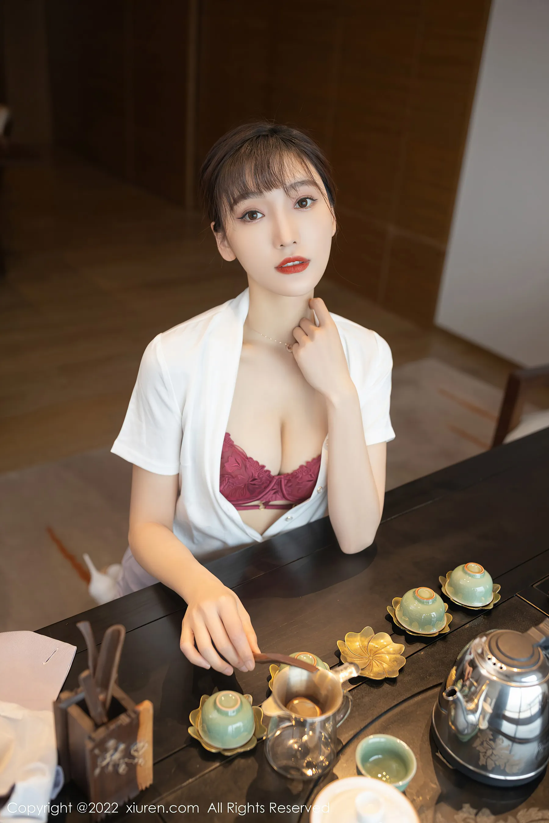 图片[1] - 秀人网 No.4694 陆萱萱 短裙旅拍 - 机器猫次元 - 机器猫次元