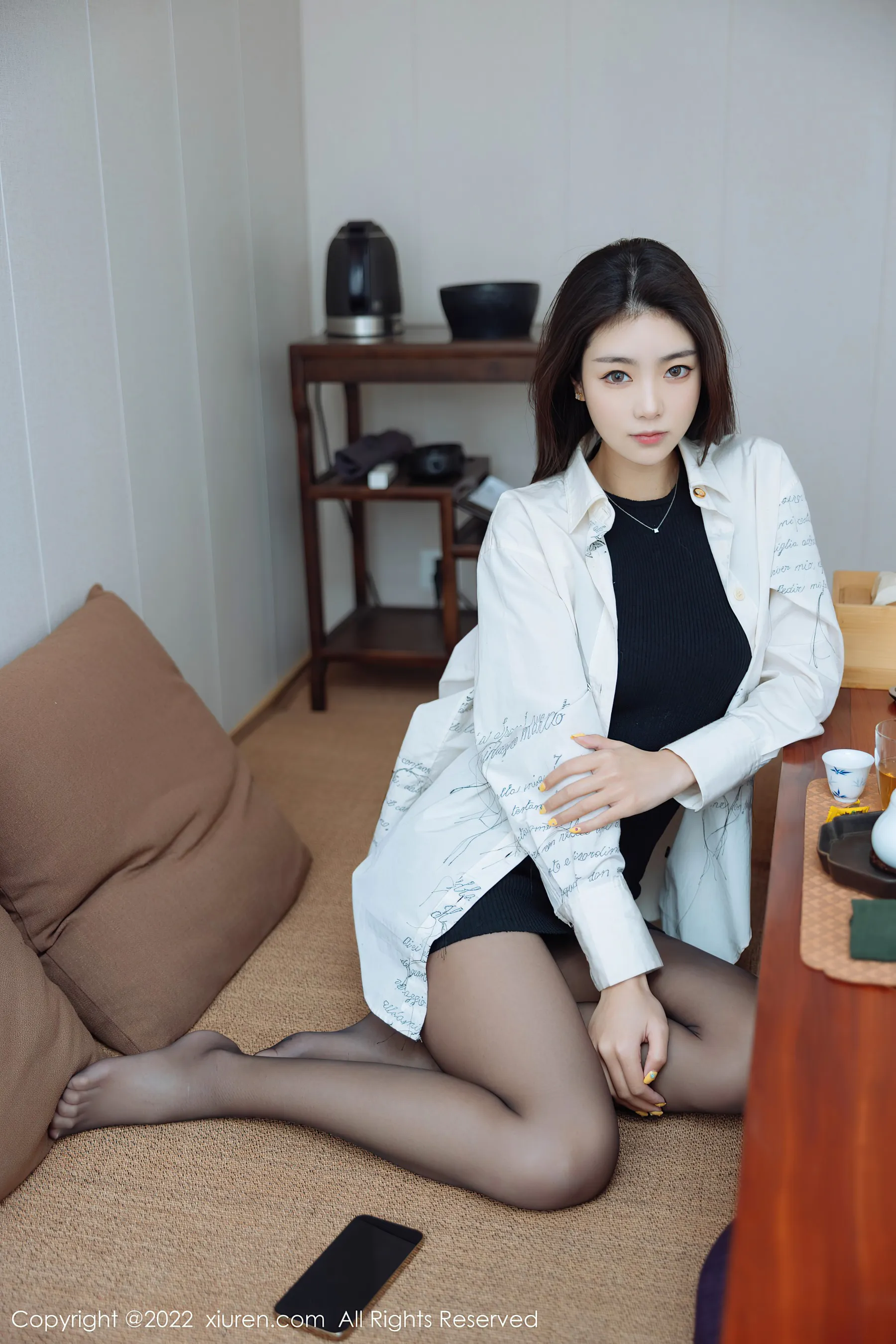 图片[4] - 秀人网 No.4832 可樂Vicky 黑丝美腿 - 机器猫次元 - 机器猫次元