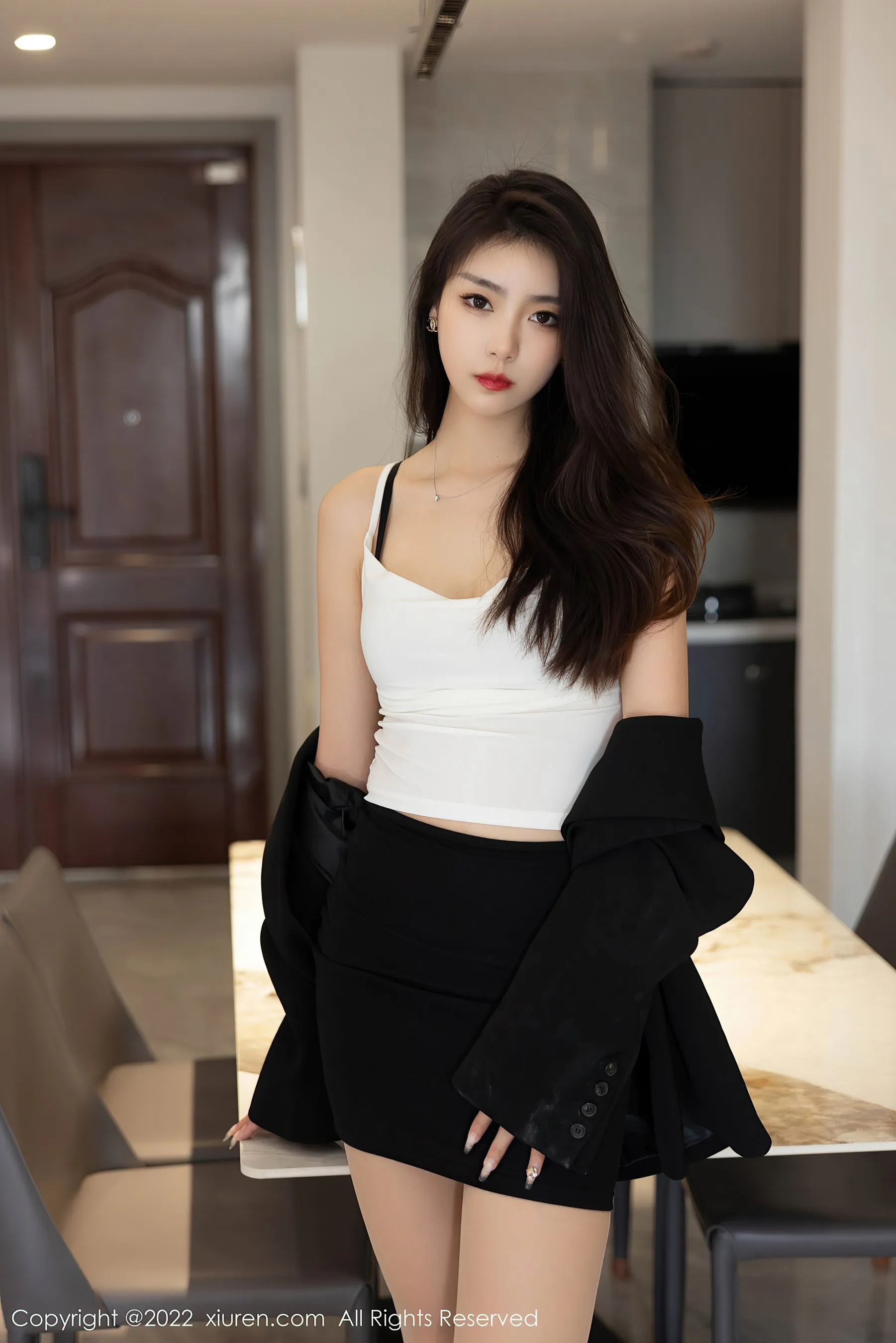 图片[2] - 秀人网 No.5530 可樂Vicky 短裙美腿 - 机器猫次元 - 机器猫次元