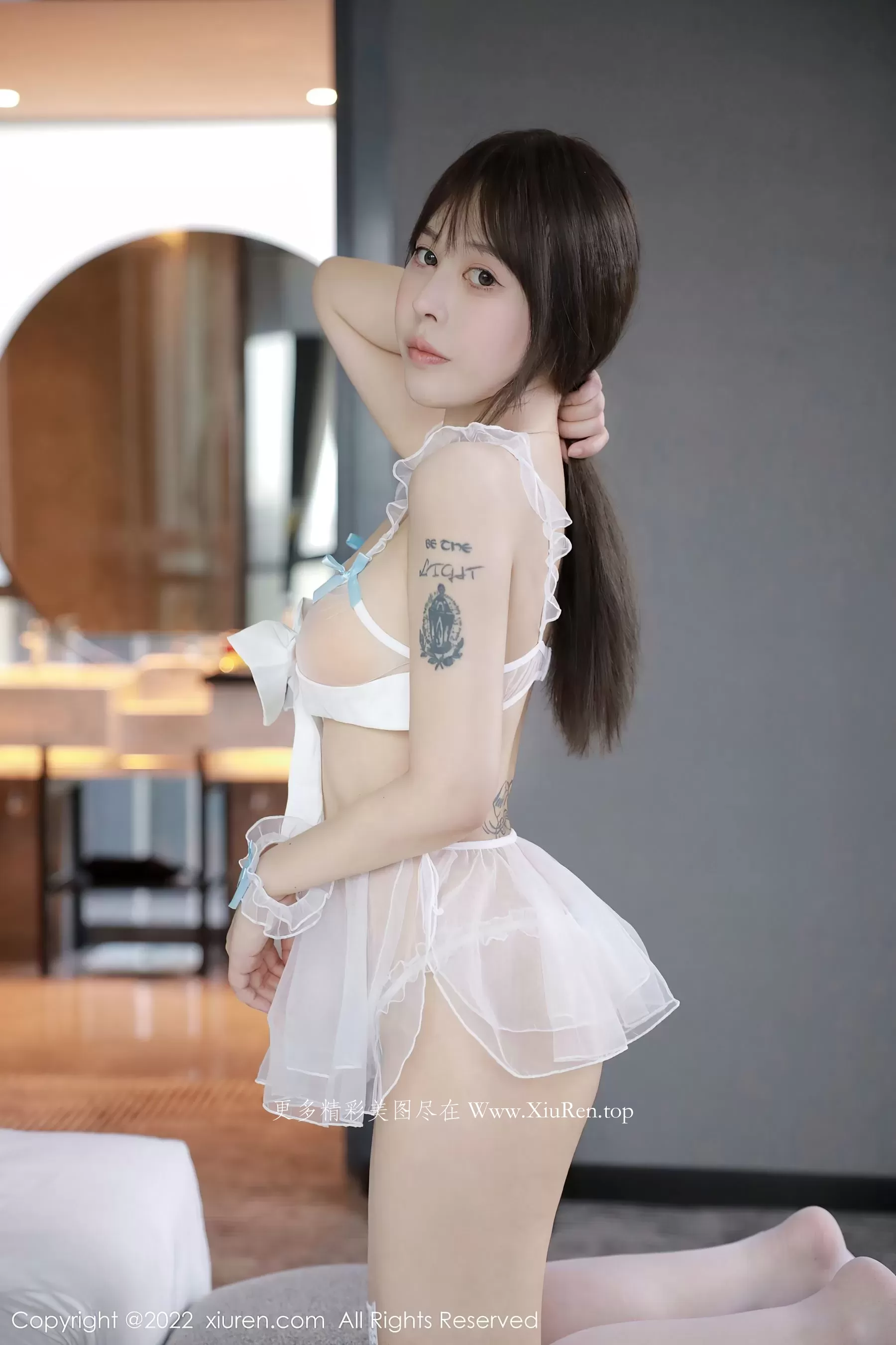 图片[1] - 秀人网 No.5926 Evelyn艾莉 丝袜美臀 - 机器猫次元 - 机器猫次元