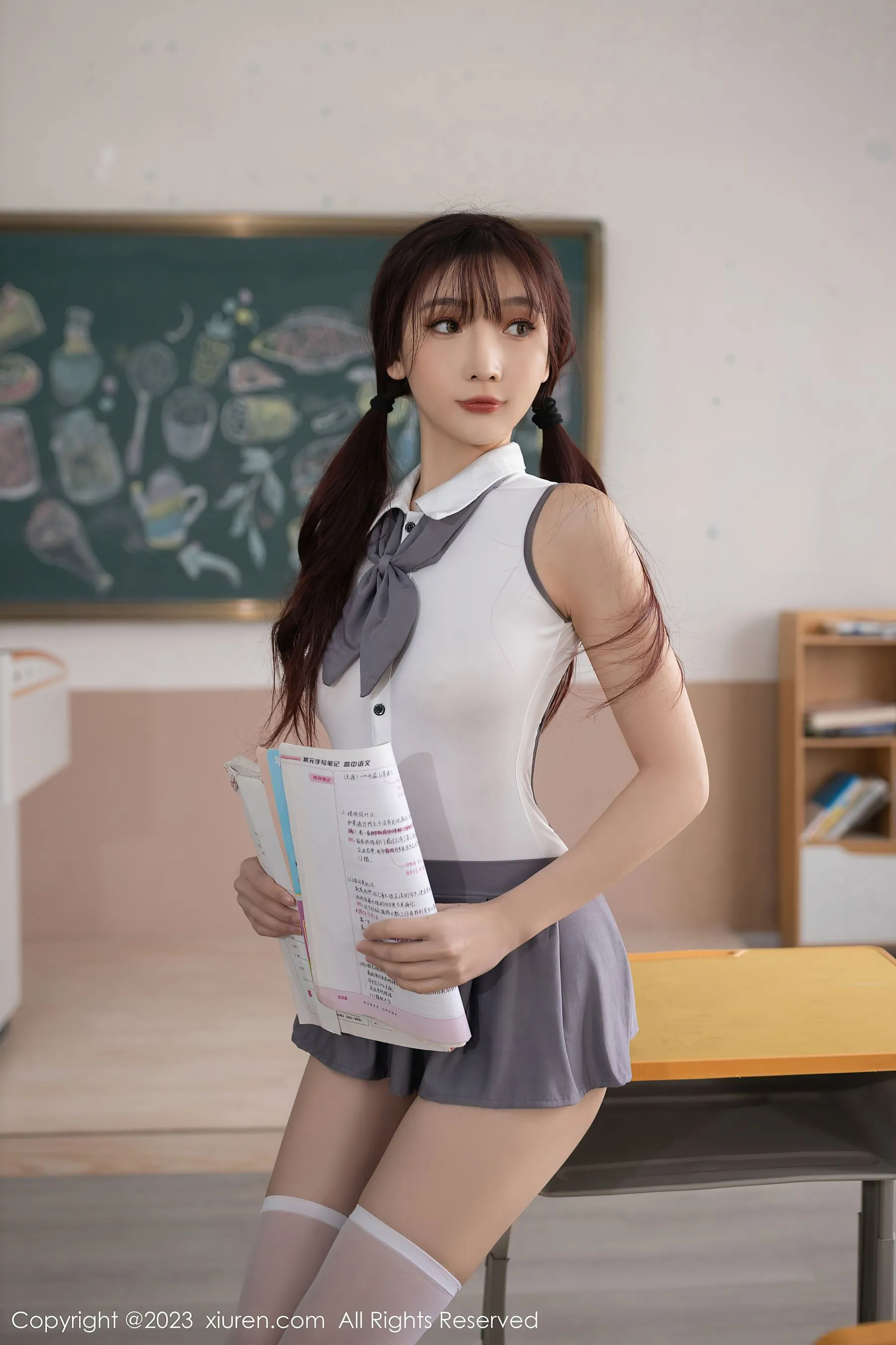 图片[2] - 秀人网 No.6353 陆萱萱 短裙美腿 - 机器猫次元 - 机器猫次元