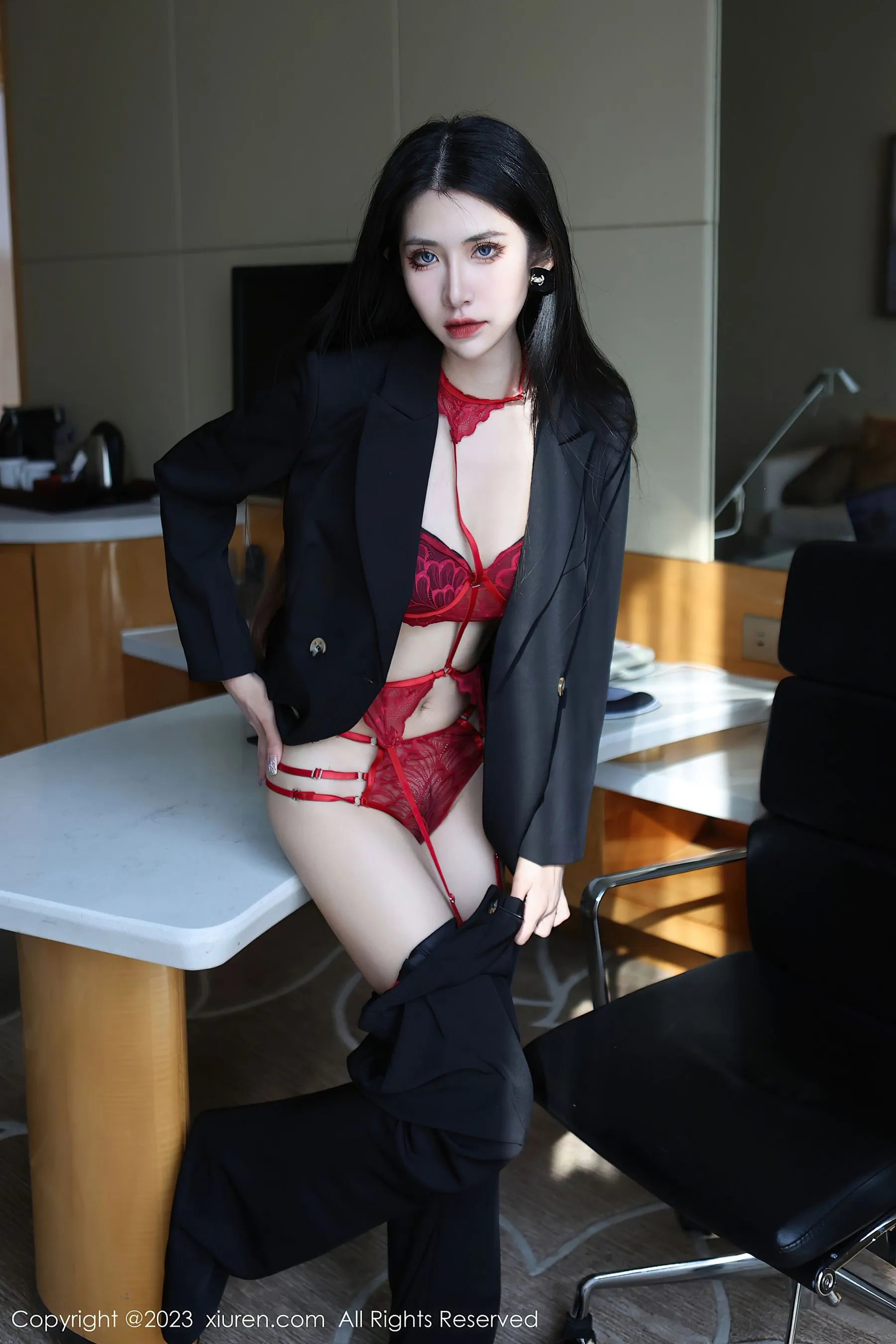 图片[2] - 秀人网 No.6402 依娜Yina 美腿新人 - 机器猫次元 - 机器猫次元