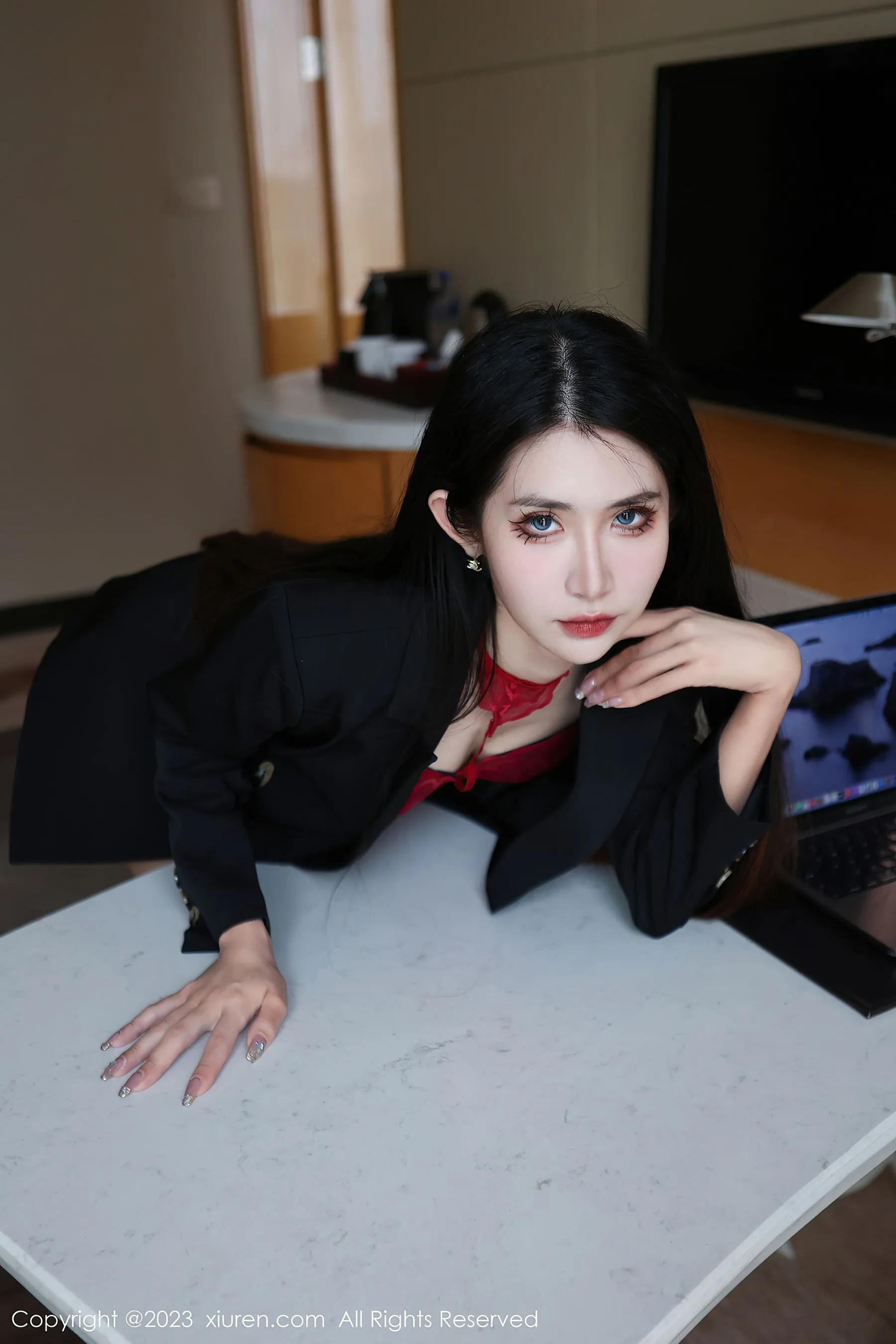 图片[6] - 秀人网 No.6402 依娜Yina 美腿新人 - 机器猫次元 - 机器猫次元