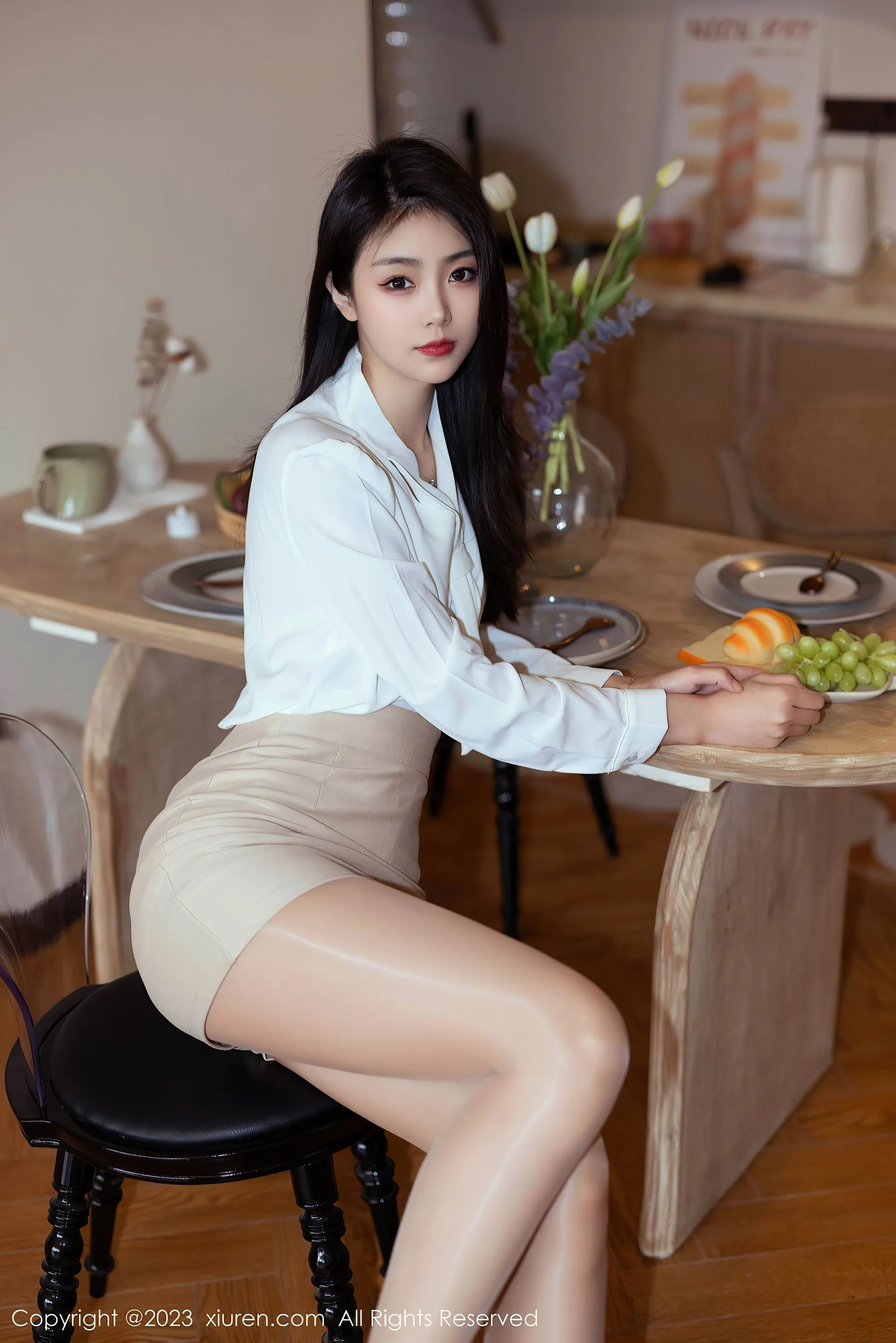 图片[4] - 秀人网 No.6465 可樂Vicky 短裙美腿 - 机器猫次元 - 机器猫次元
