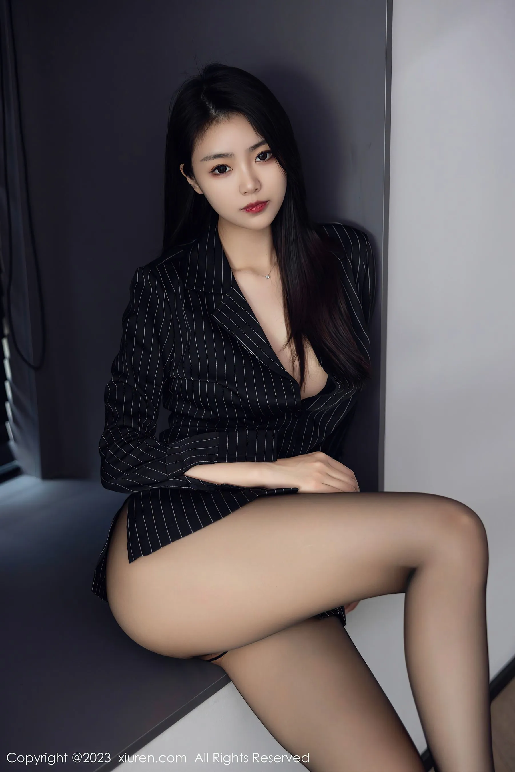 图片[1] - 秀人网 No.6677 可樂Vicky 黑丝美腿 - 机器猫次元 - 机器猫次元