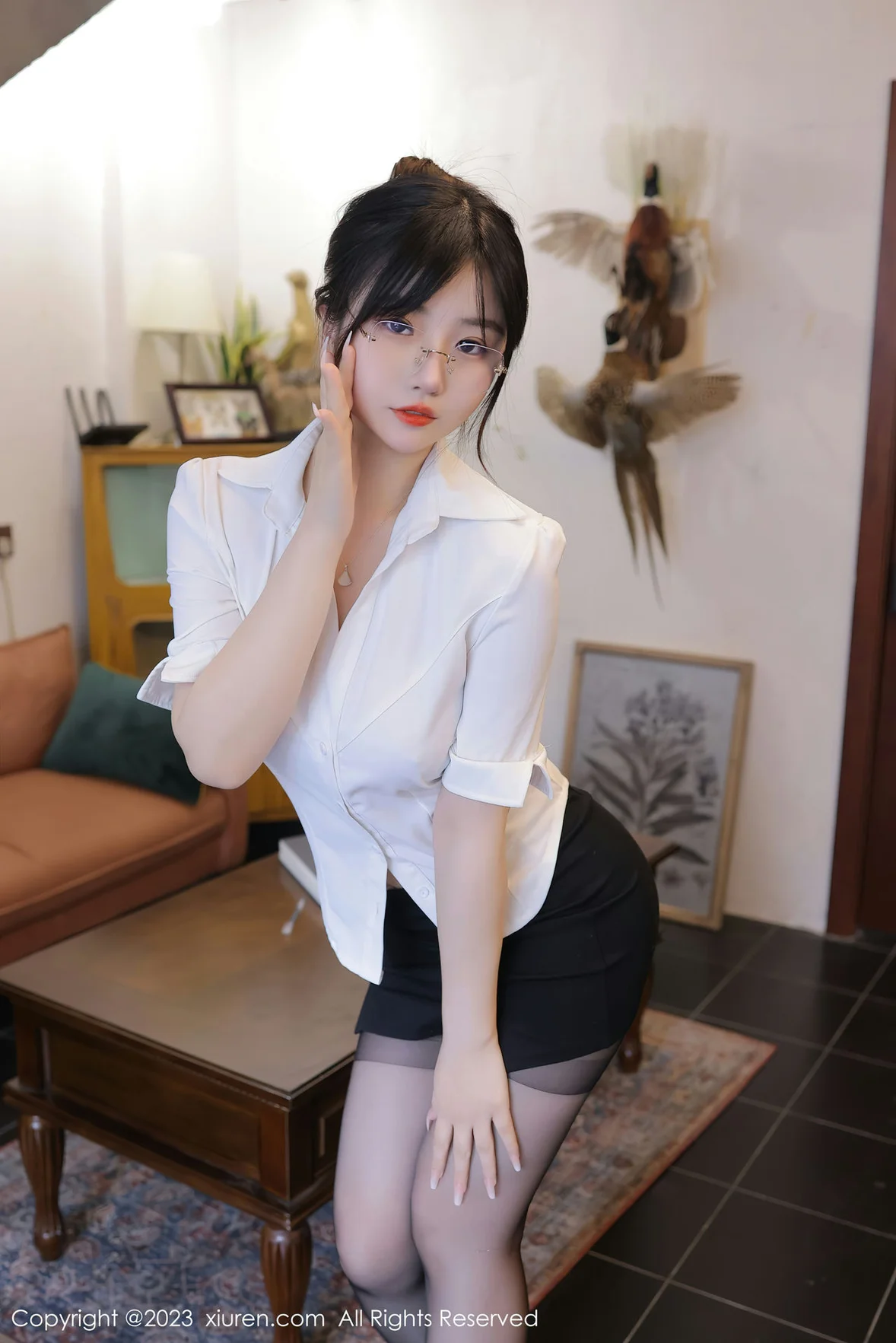 图片[2] - XiuRen 秀人 No.6838 岁小岁 黑色短裙性感写真 [58P] - 机器猫次元 - 机器猫次元
