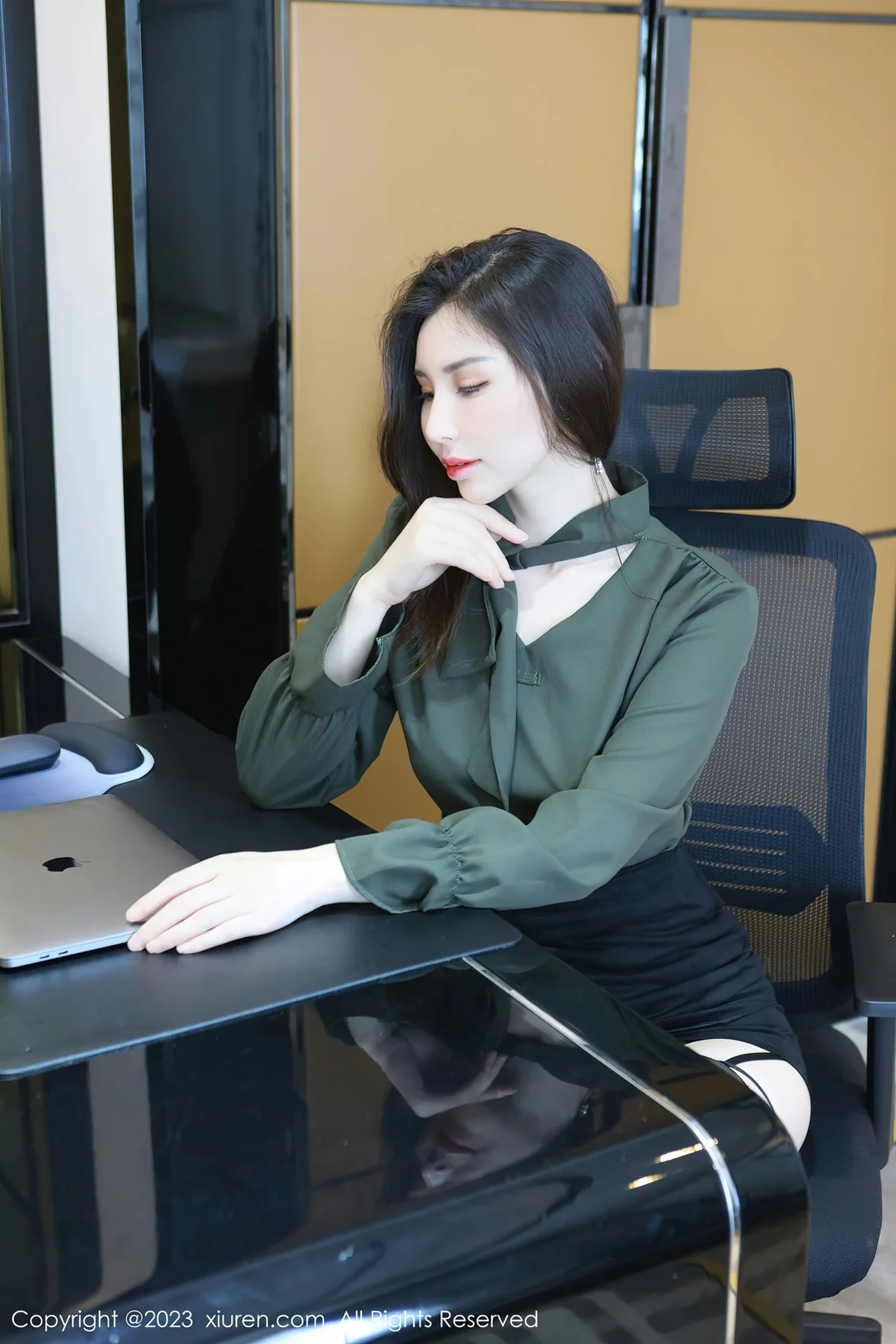 图片[1] - XiuRen 秀人 No.6844 王曼柔 魅惑黑丝性感写真3 [82P] - 机器猫次元 - 机器猫次元
