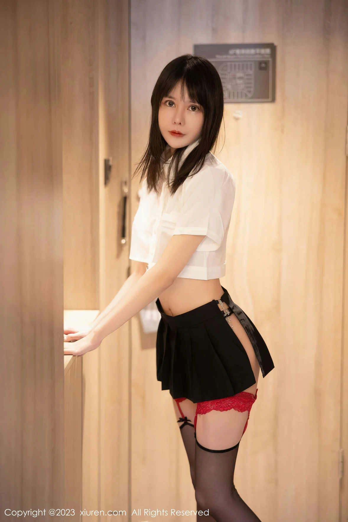 图片[7] - XiuRen 秀人 No.6862 甜佳佳 诱人短裙性感写真 [81P] - 机器猫次元 - 机器猫次元