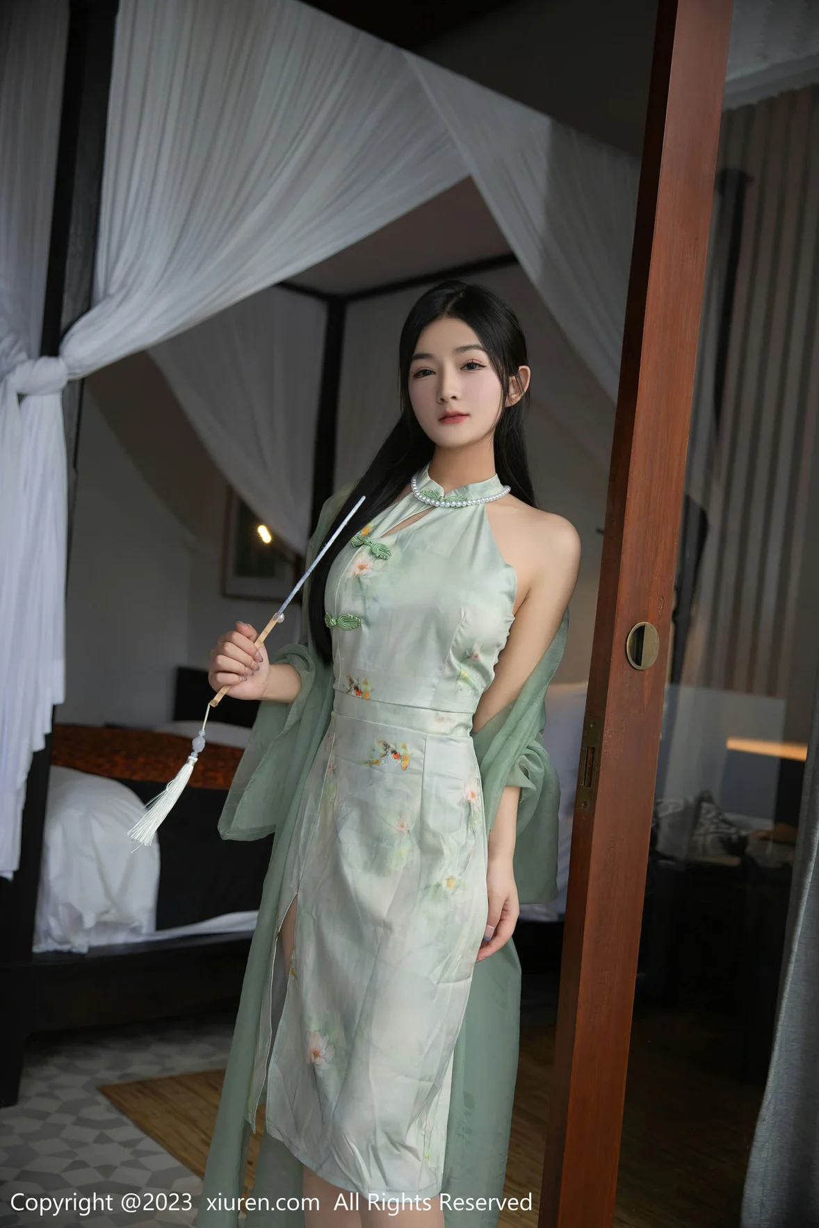 图片[1] - XiuRen 秀人 No.6880 谭小灵 古装薄纱水中场景拍摄 [81P] - 机器猫次元 - 机器猫次元