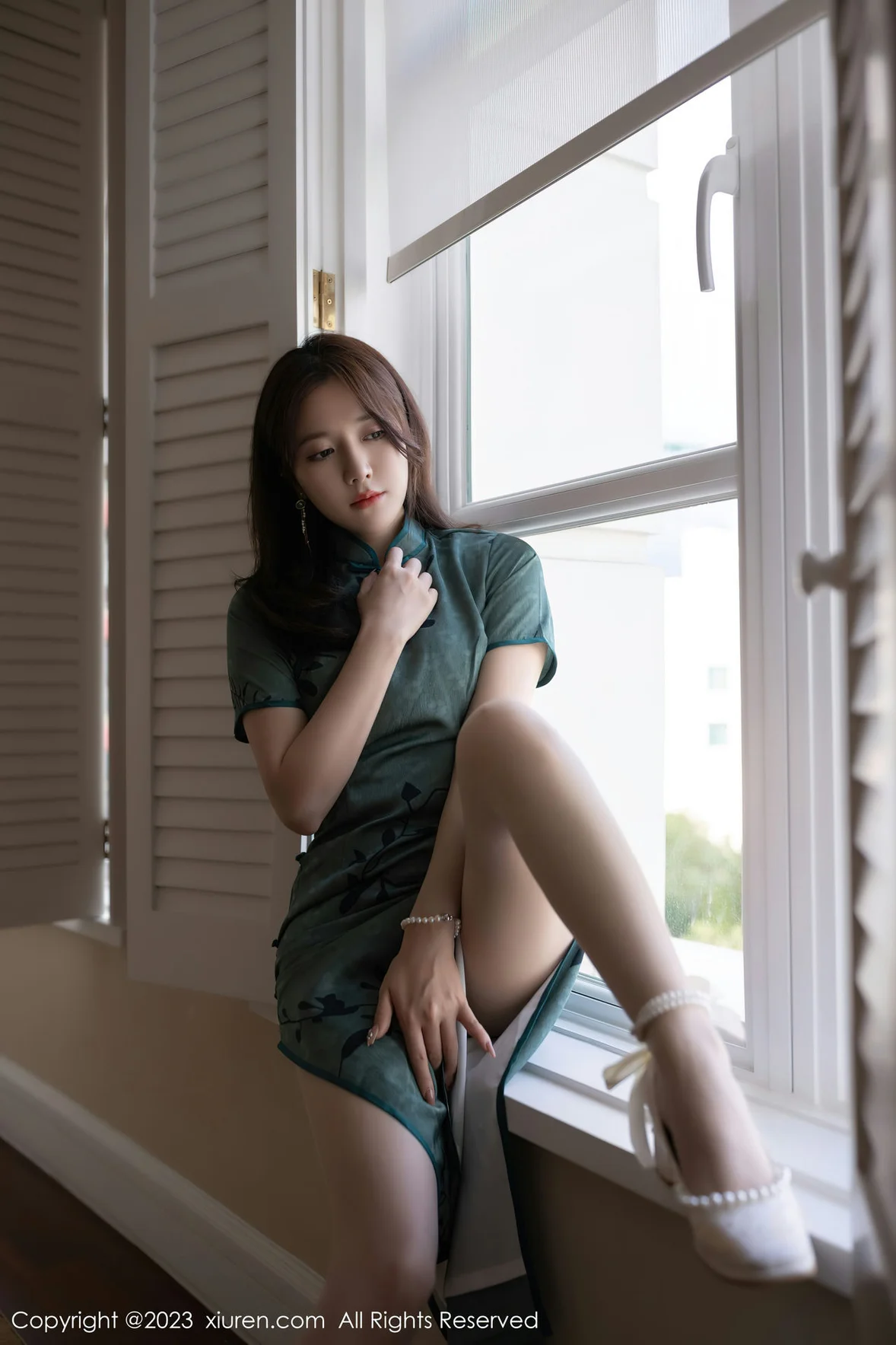 图片[4] - XiuRen 秀人 No.6893 鱼子酱Fish 旗袍写真巴厘岛旅拍 [82P] - 机器猫次元 - 机器猫次元