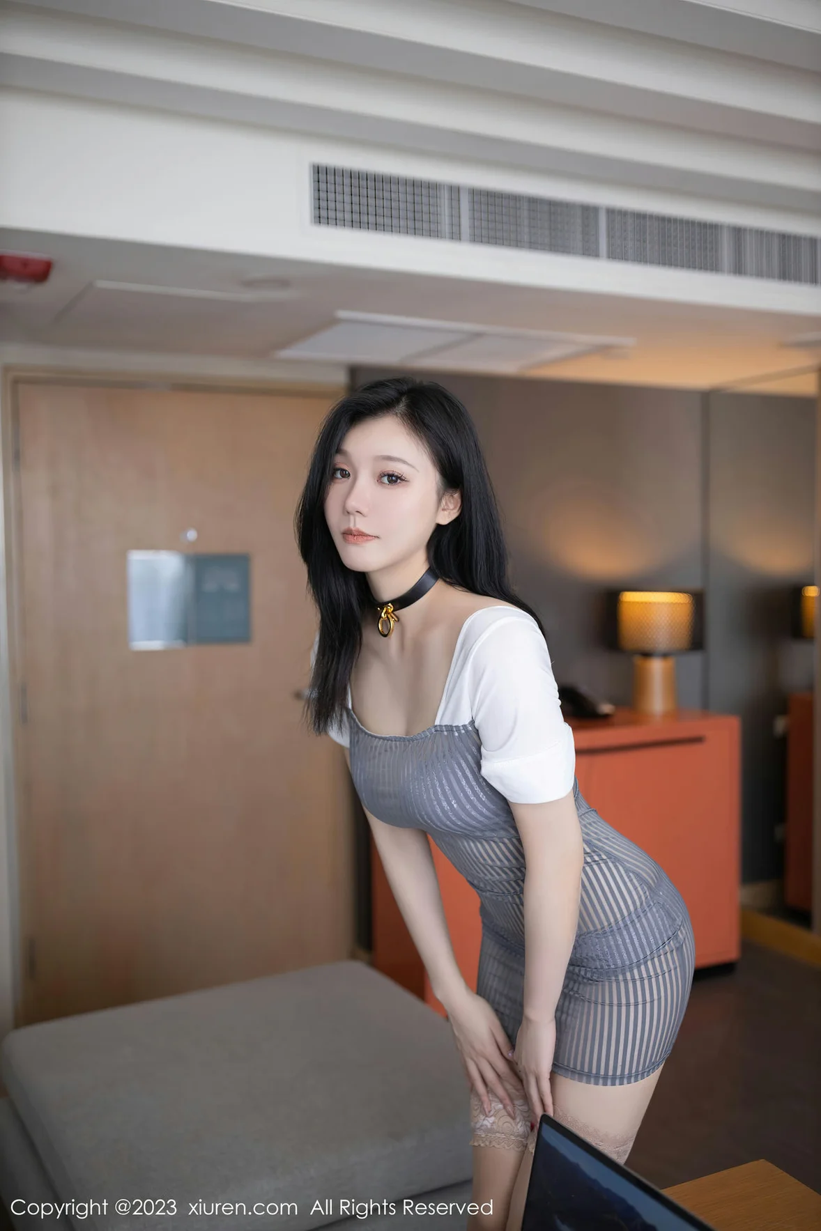 图片[8] - XiuRen 秀人 No.6906 安然anran 灰色条纹短裙性感写真 [81P] - 机器猫次元 - 机器猫次元