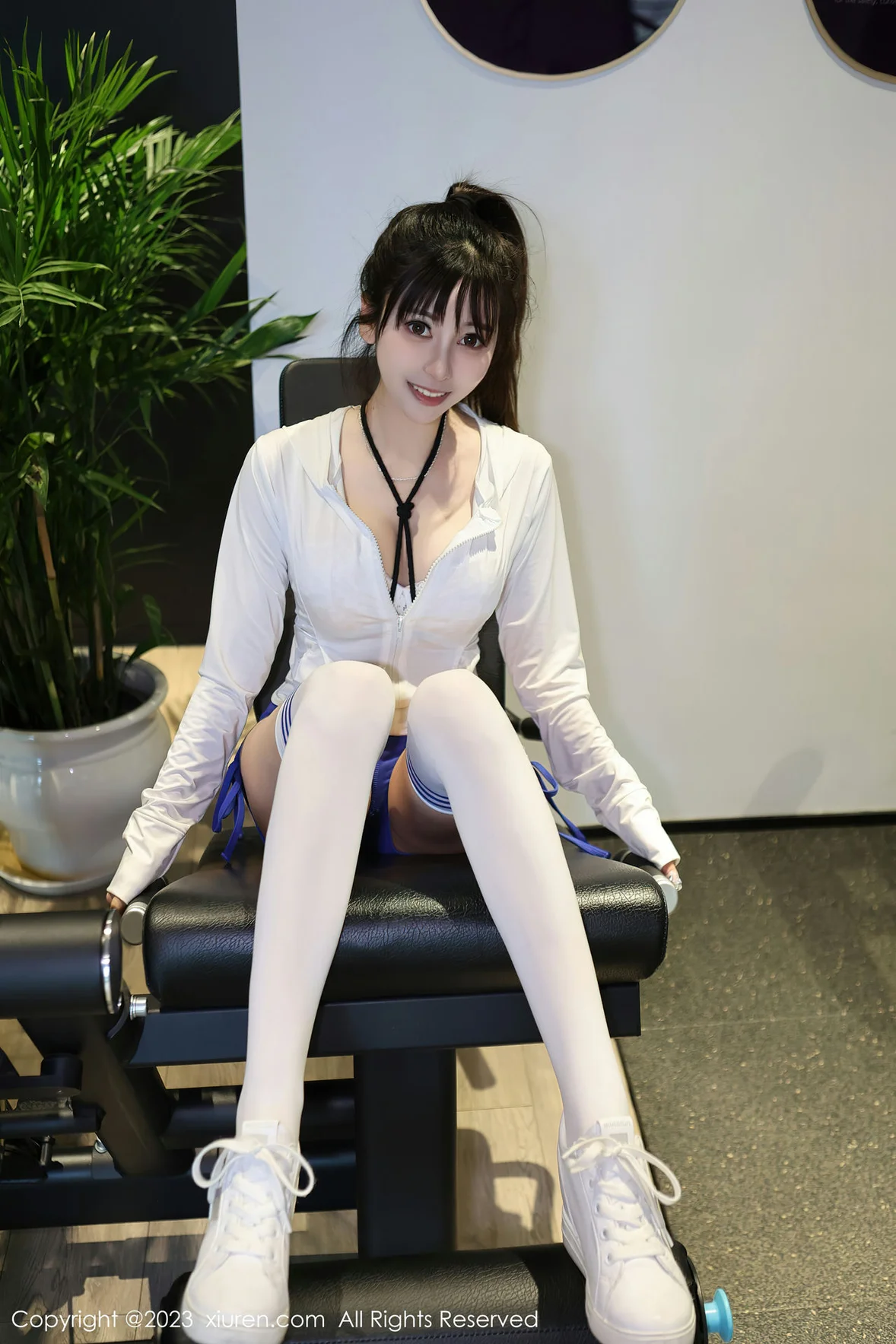 图片[5] - XiuRen 秀人 No.6909 夏希 白色长筒袜性感写真 [65P] - 机器猫次元 - 机器猫次元