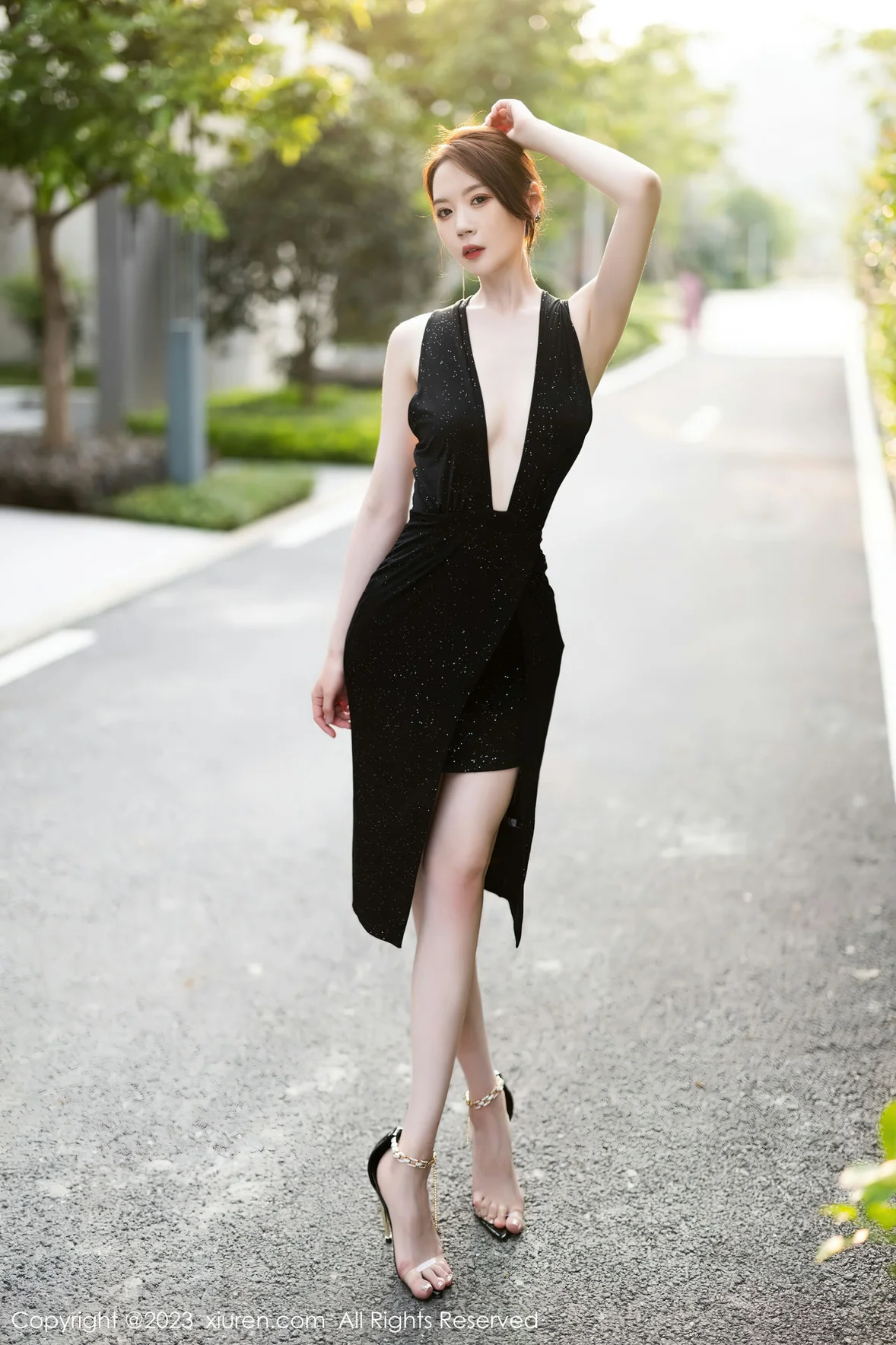 图片[7] - XiuRen 秀人 No.7031 梦心玥 黑色连衣长裙性感写真 [86P] - 机器猫次元 - 机器猫次元
