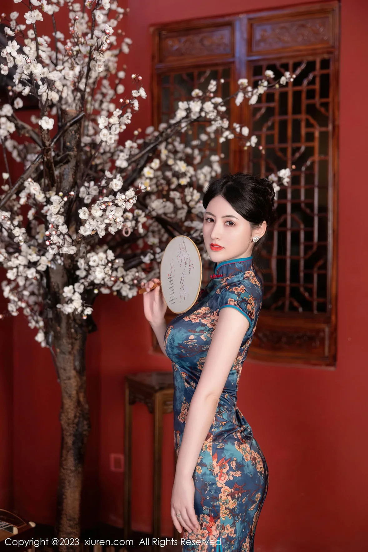 图片[8] - XiuRen 秀人 No.7051 诗诗kiki 蓝色图纹旗袍性感写真 [83P] - 机器猫次元 - 机器猫次元