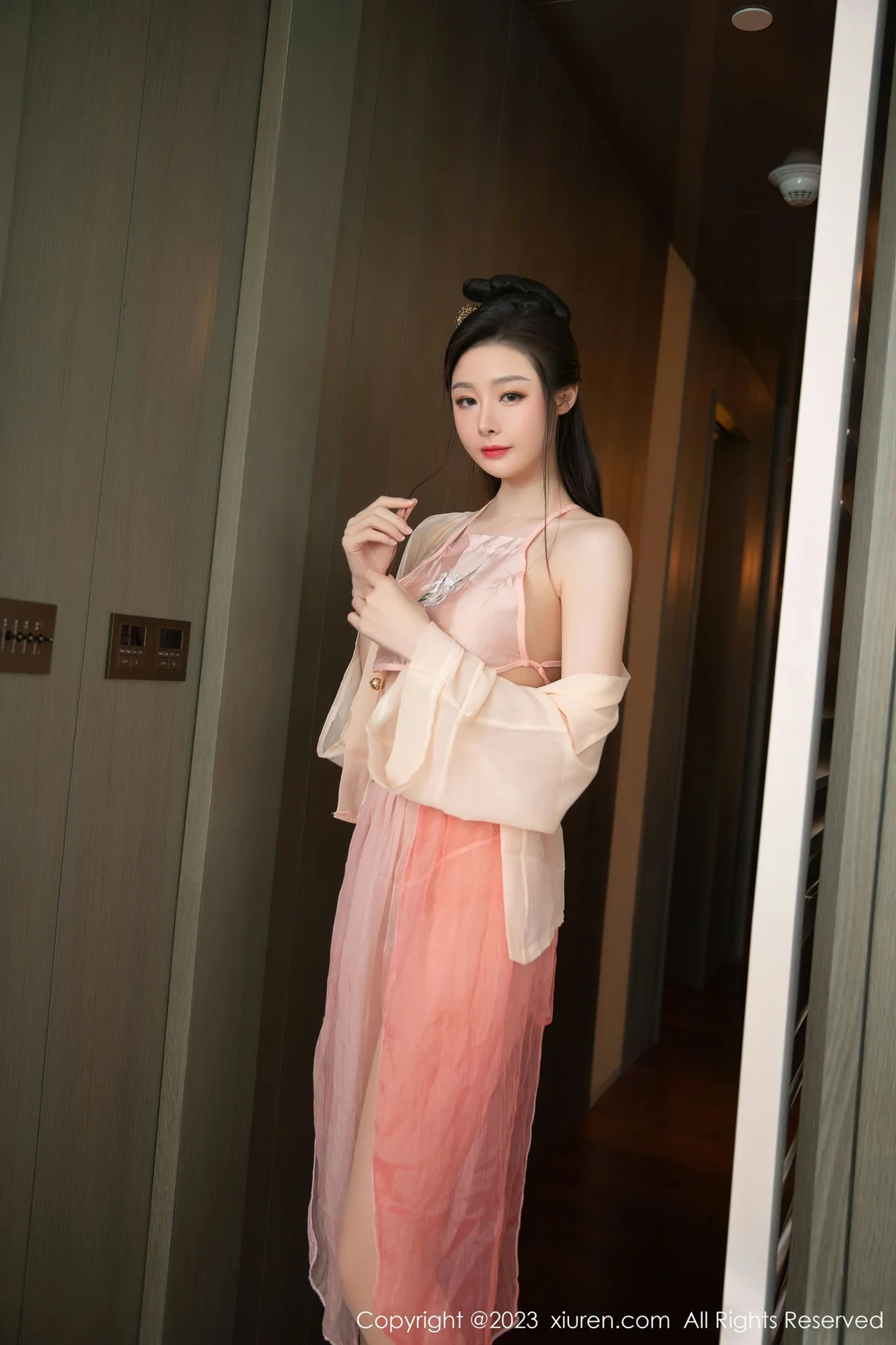 图片[4] - XiuRen 秀人 No.7075 是小逗逗 粉色古装性感写真 [80P] - 机器猫次元 - 机器猫次元