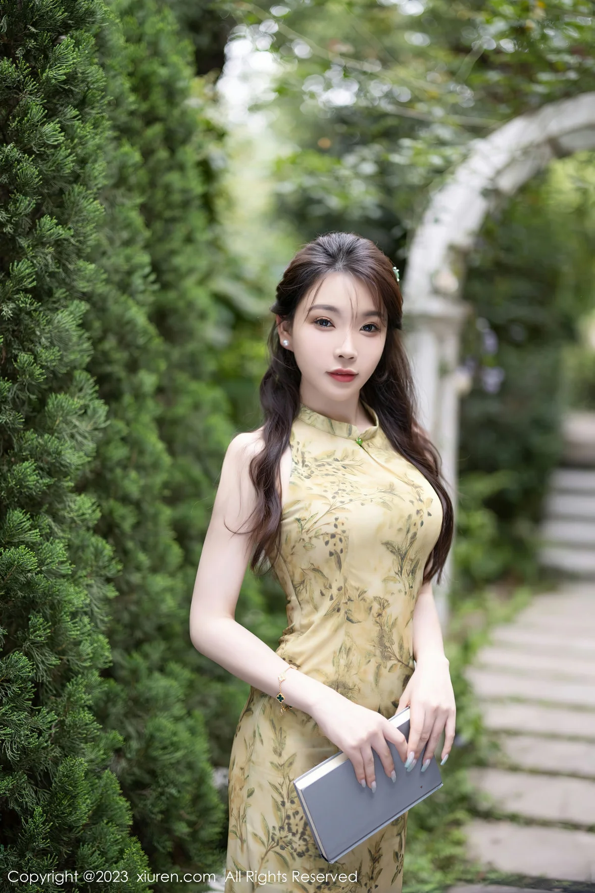 图片[2] - XiuRen 秀人 No.7083 徐莉芝Booty 欧式文艺风性感写真 [82P] - 机器猫次元 - 机器猫次元