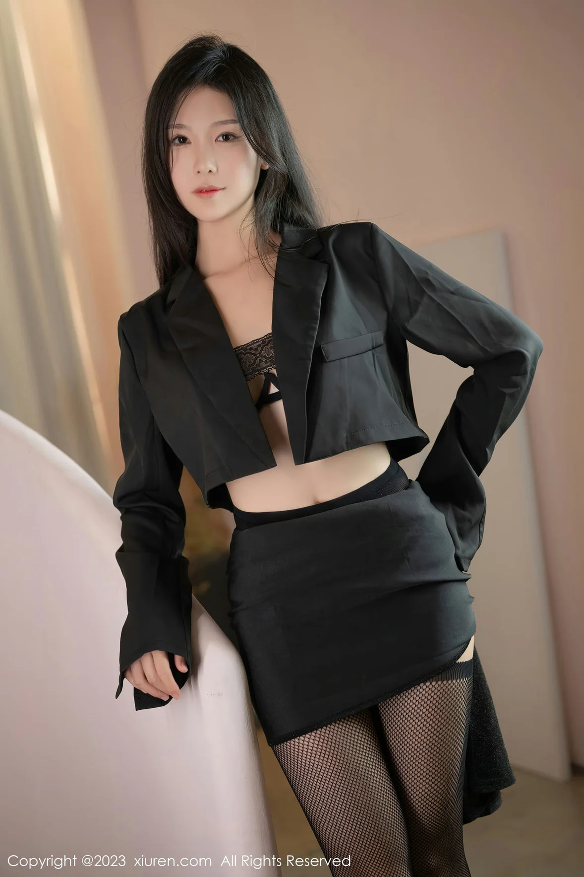 图片[1] - XiuRen 秀人 No.7175 利世 黑色网格袜性感写真 [45P] - 机器猫次元 - 机器猫次元
