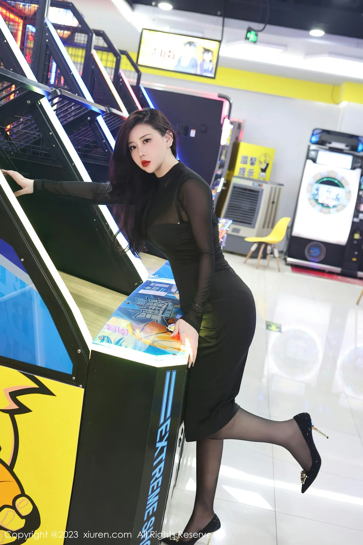 图片[3] - XiuRen 秀人 No.7230 王婉悠Queen 电玩城黑色薄纱性感写真 [72P] - 机器猫次元 - 机器猫次元