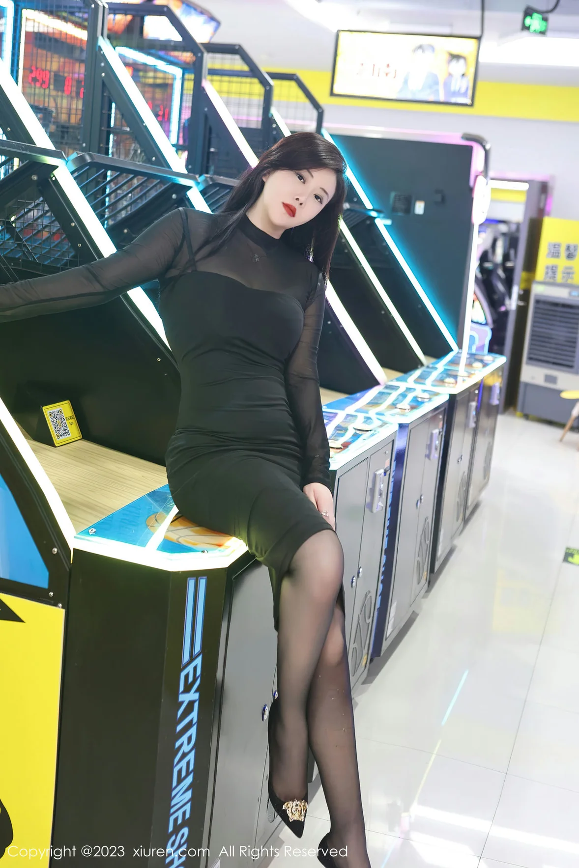 图片[7] - XiuRen 秀人 No.7230 王婉悠Queen 电玩城黑色薄纱性感写真 [72P] - 机器猫次元 - 机器猫次元