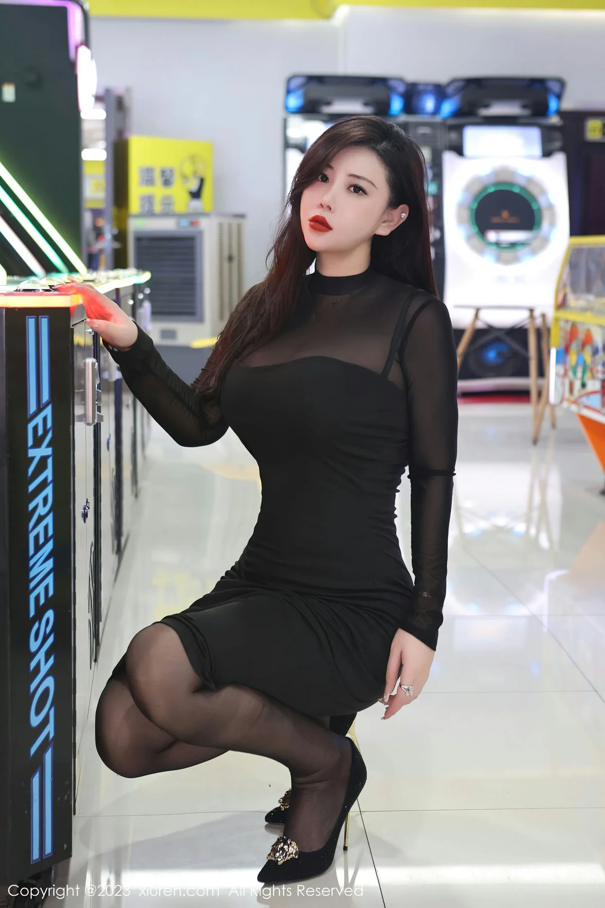 图片[5] - XiuRen 秀人 No.7230 王婉悠Queen 电玩城黑色薄纱性感写真 [72P] - 机器猫次元 - 机器猫次元