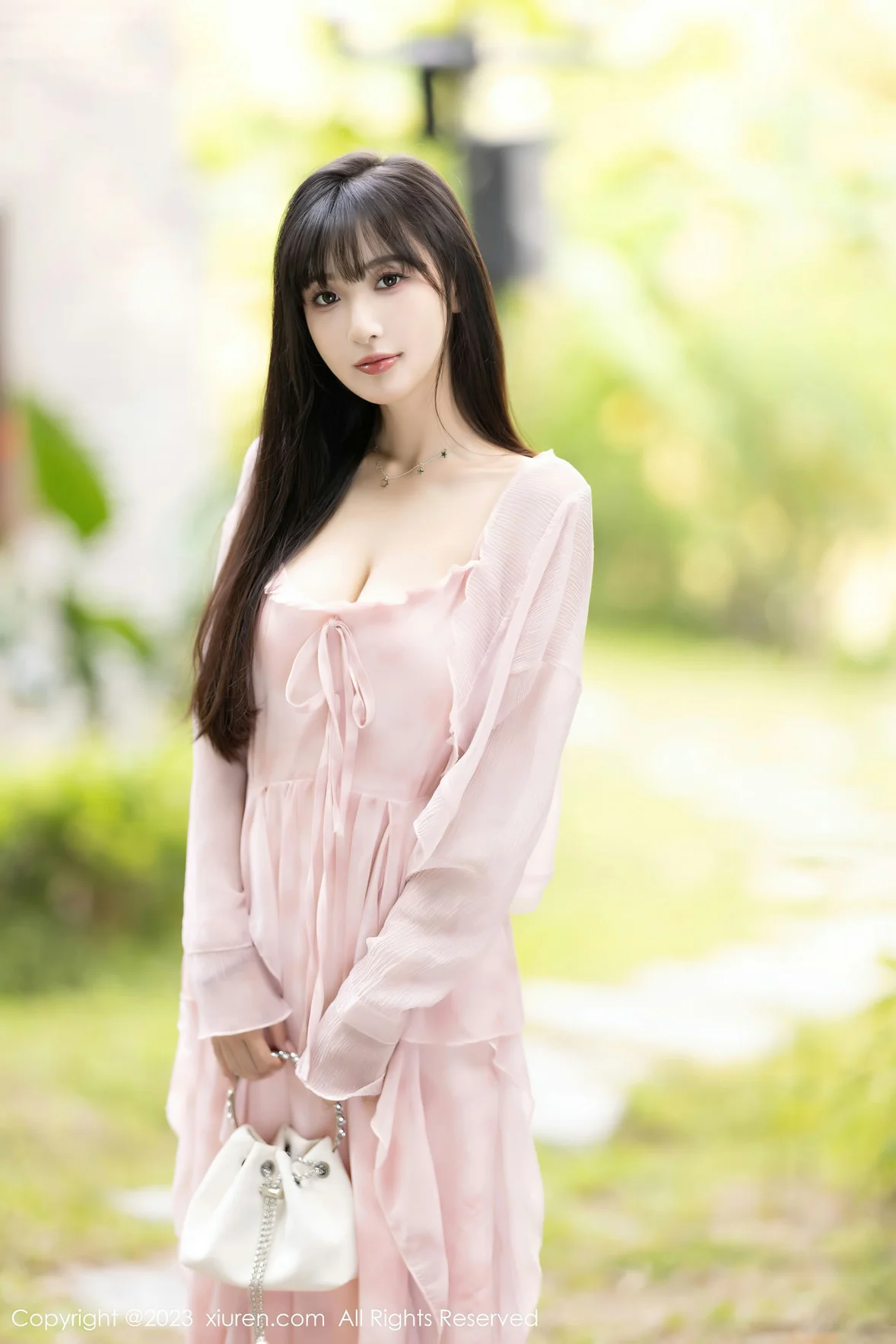 图片[1] - XiuRen 秀人 No.7263 林星阑 粉色丝袜安吉旅拍 [84P] - 机器猫次元 - 机器猫次元