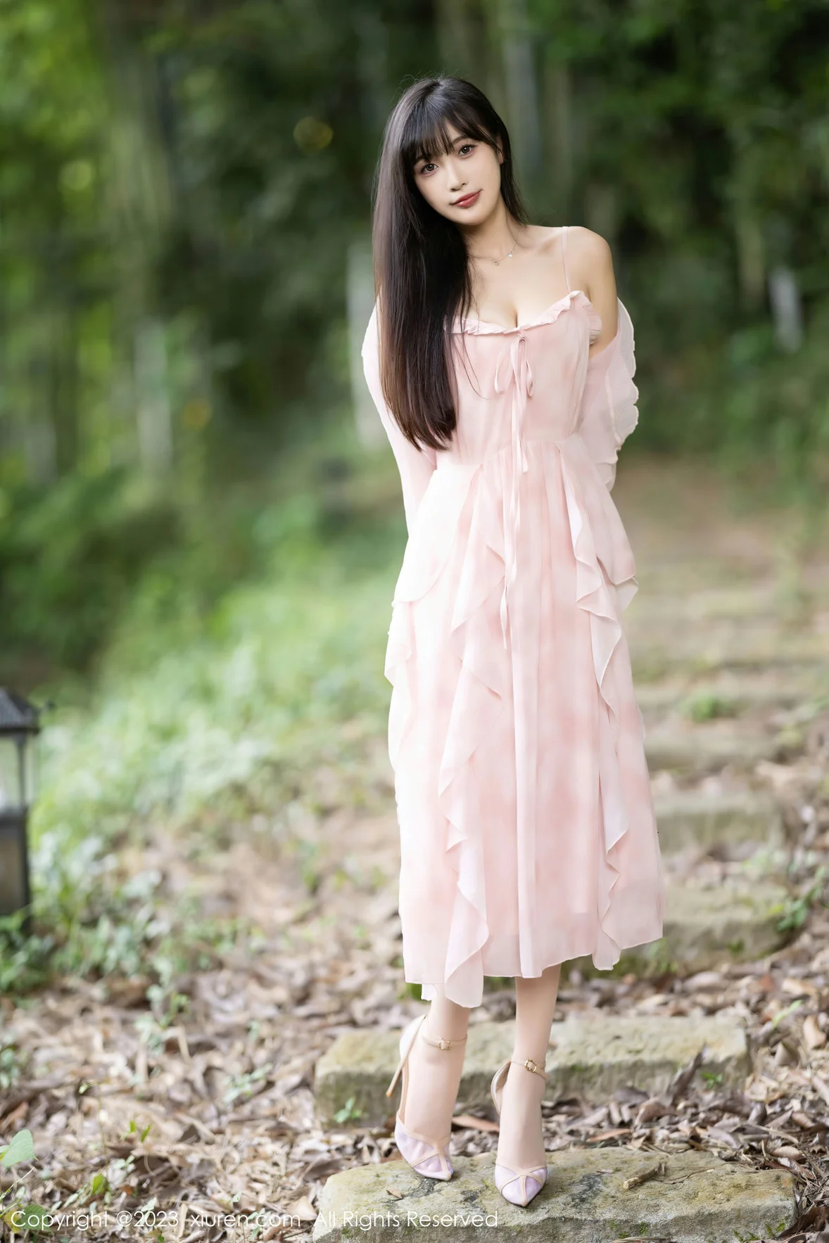 图片[8] - XiuRen 秀人 No.7263 林星阑 粉色丝袜安吉旅拍 [84P] - 机器猫次元 - 机器猫次元