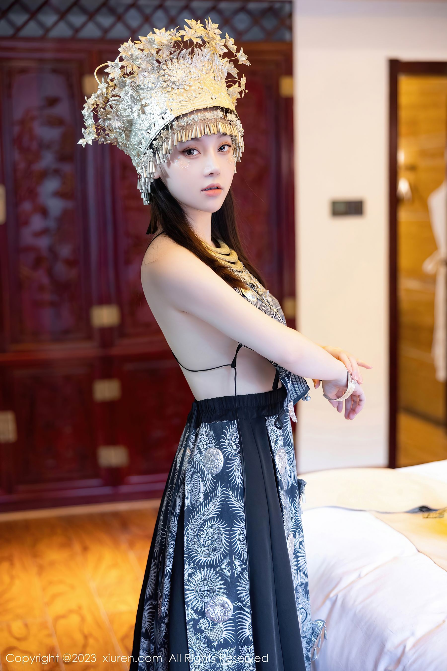 图片[4] - XiuRen 秀人 No.7448 豆瓣酱 苗族服饰 - 机器猫次元 - 机器猫次元