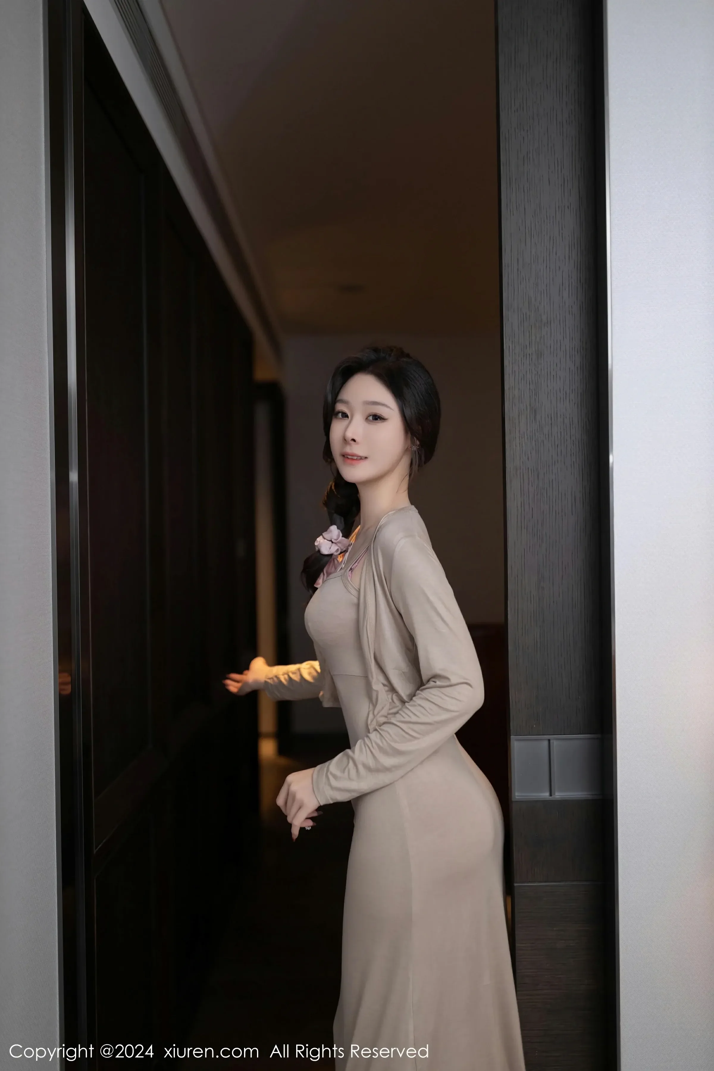 图片[2] - XiuRen 秀人 No.8417 是小逗逗 [84P] - 机器猫次元 - 机器猫次元