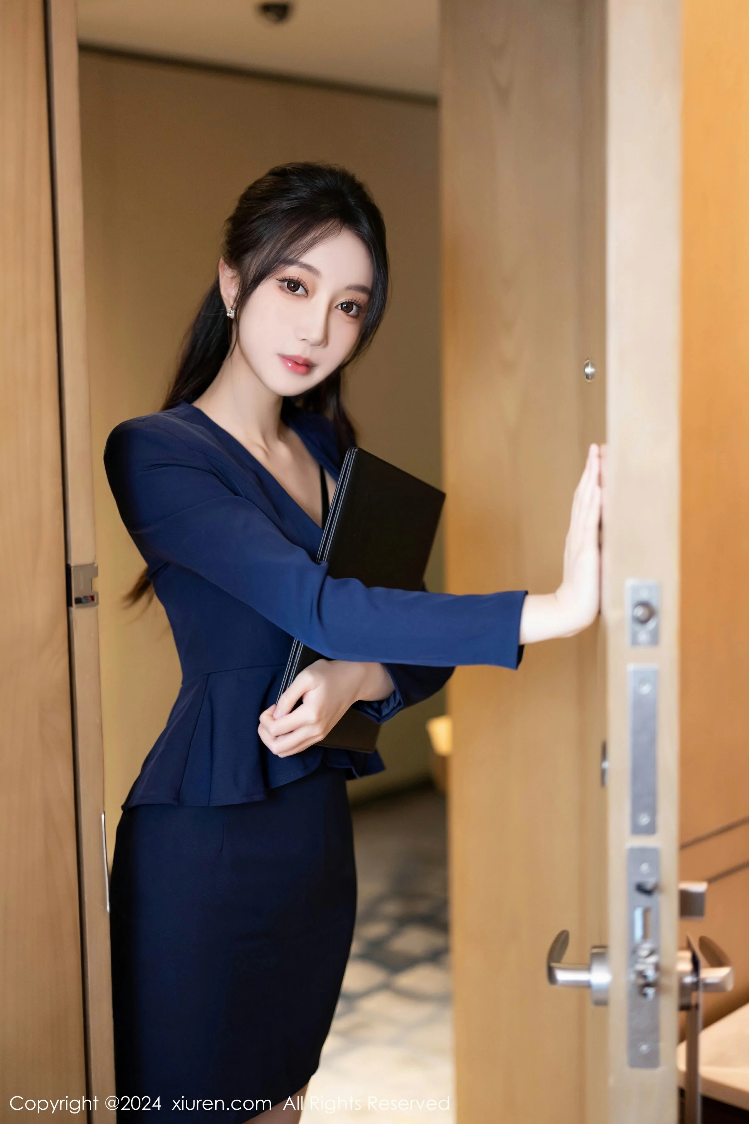 图片[2] - XiuRen 秀人 No.8669 玥儿玥 [90P] - 机器猫次元 - 机器猫次元