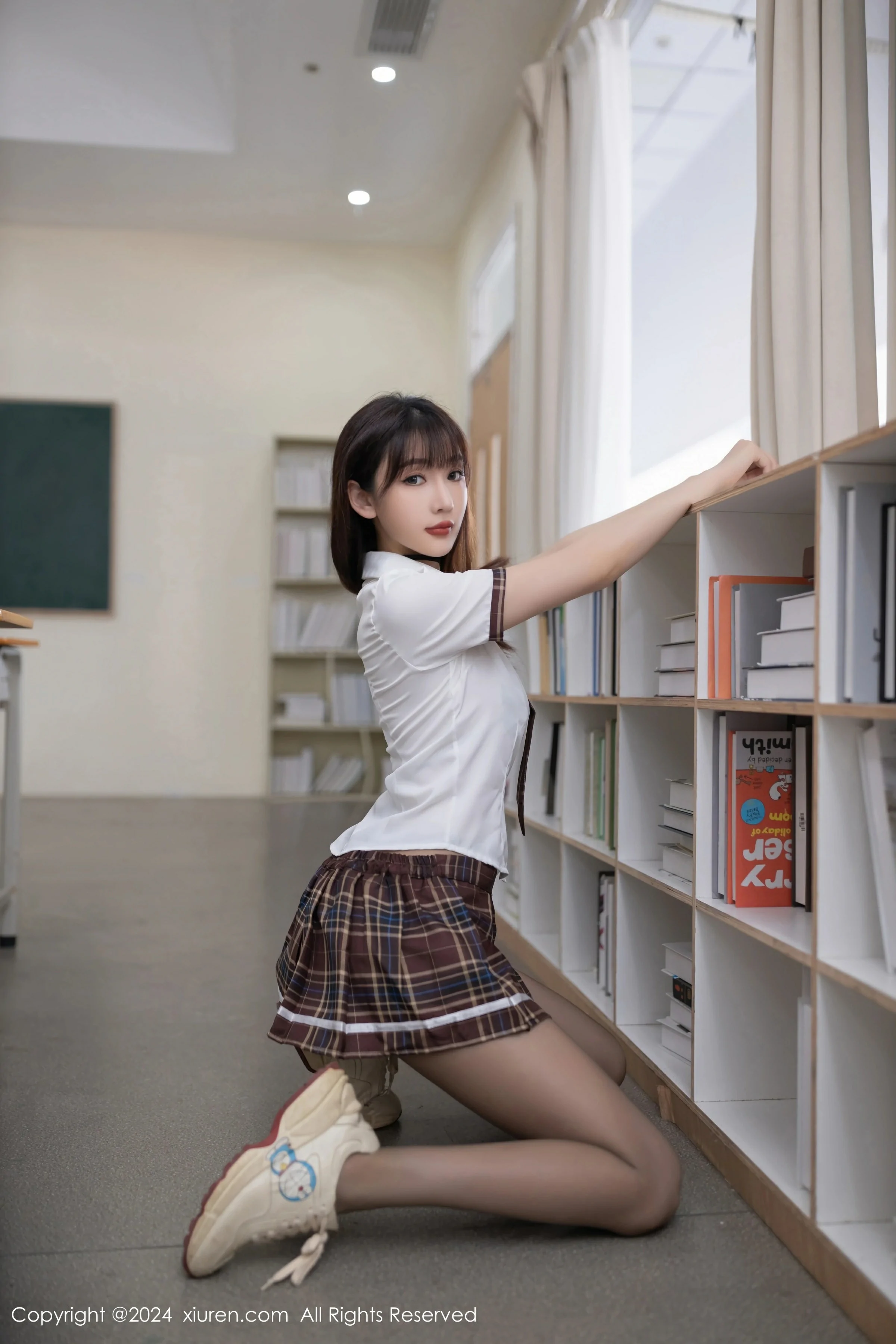 图片[2] - XiuRen 秀人 No.8918 陆萱萱 [80P] - 机器猫次元 - 机器猫次元