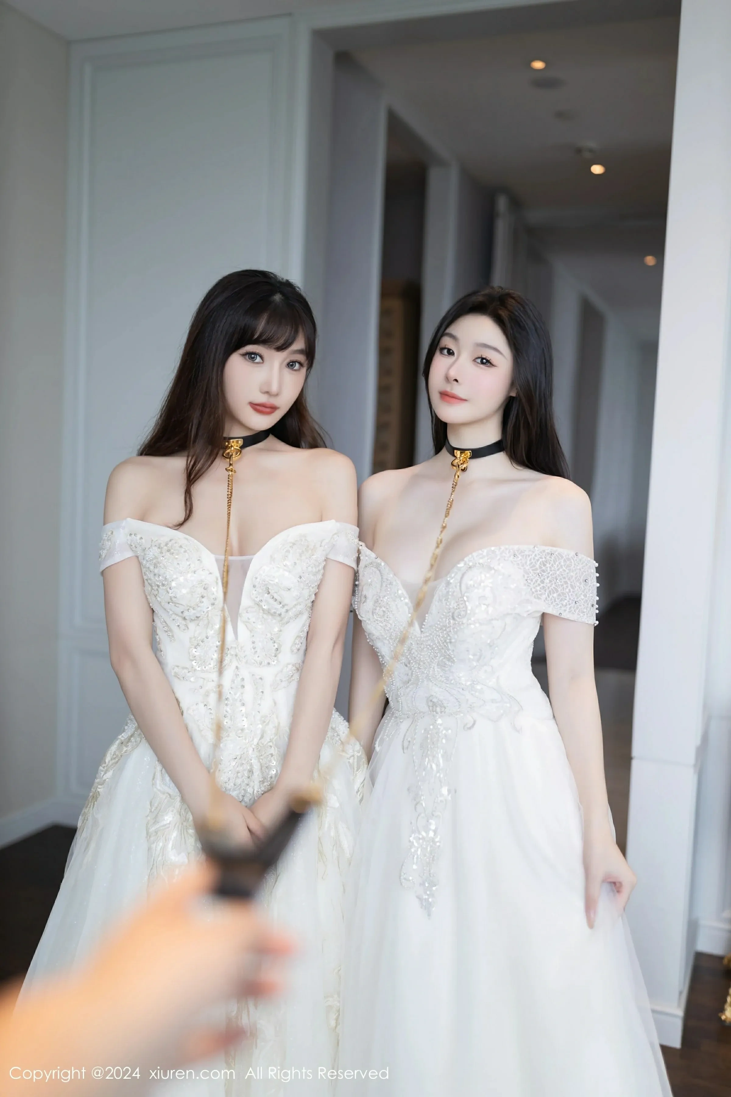 图片[2] - XiuRen 秀人 No.9240 小逗逗&陆萱萱 [80P] - 机器猫次元 - 机器猫次元