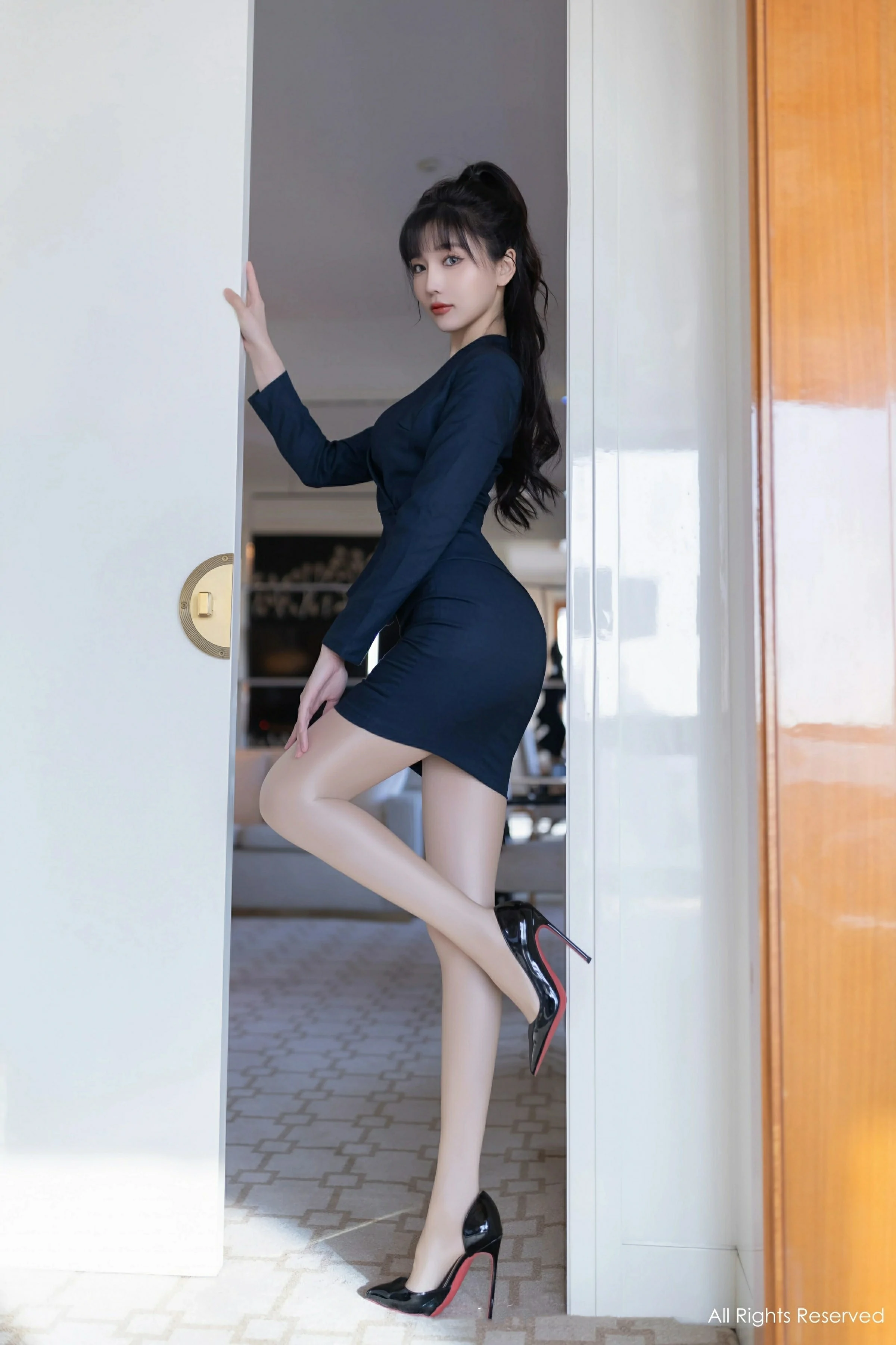 图片[4] - XiuRen 秀人 No.9263 陆萱萱 [80P] - 机器猫次元 - 机器猫次元