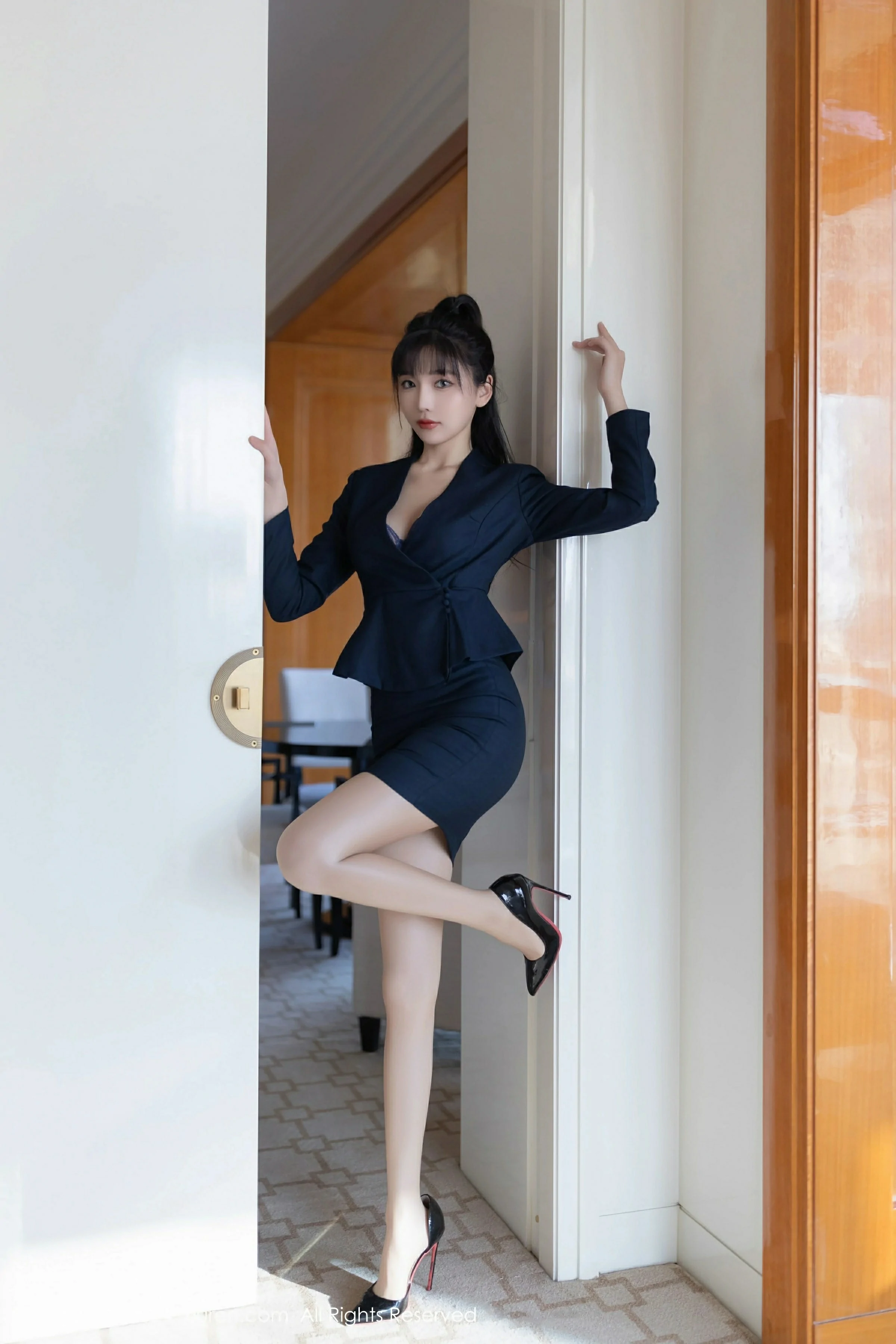 图片[2] - XiuRen 秀人 No.9263 陆萱萱 [80P] - 机器猫次元 - 机器猫次元