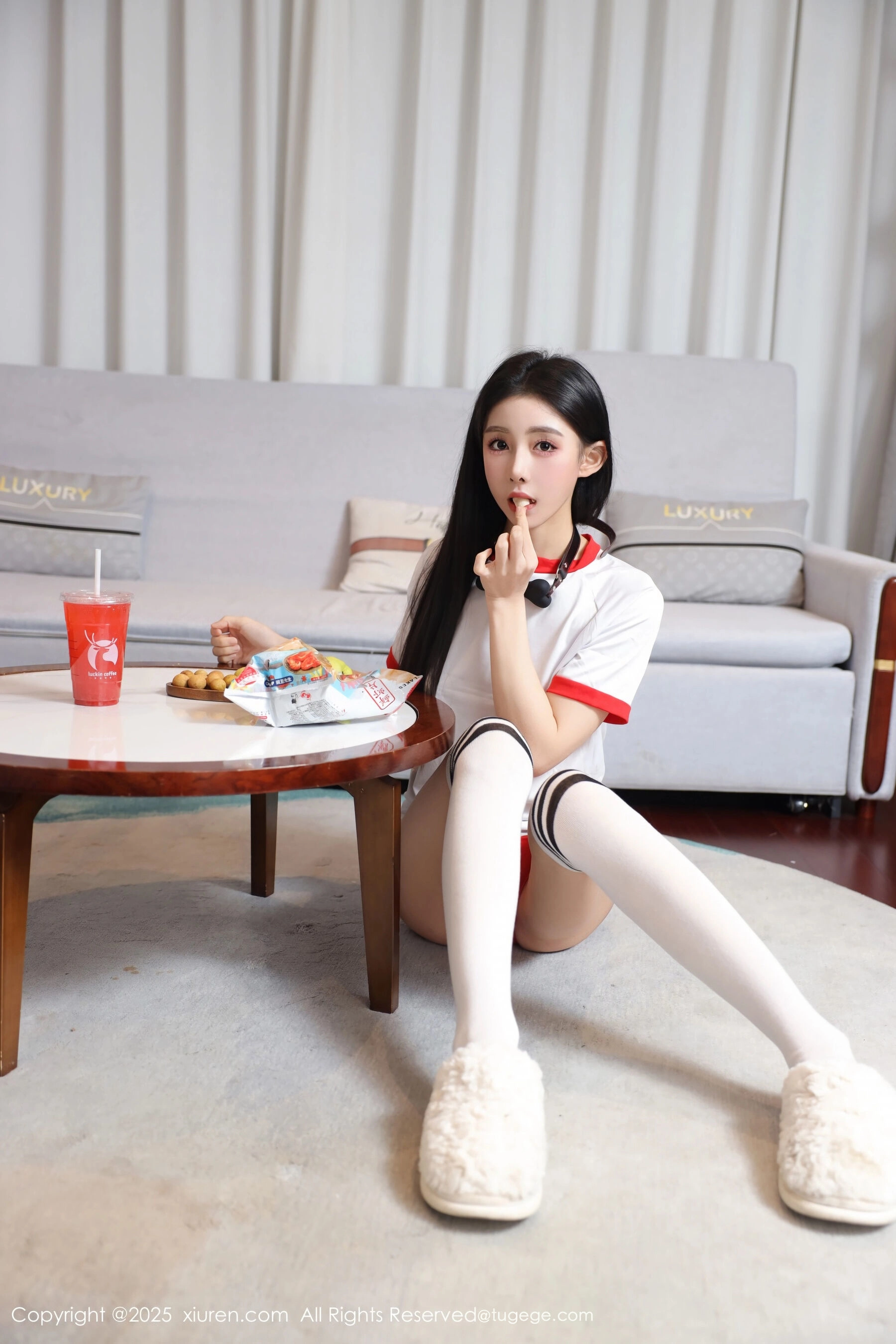 图片[8] - 秀人网 许微微呀 Vol.11110 [86P] - 机器猫次元 - 机器猫次元