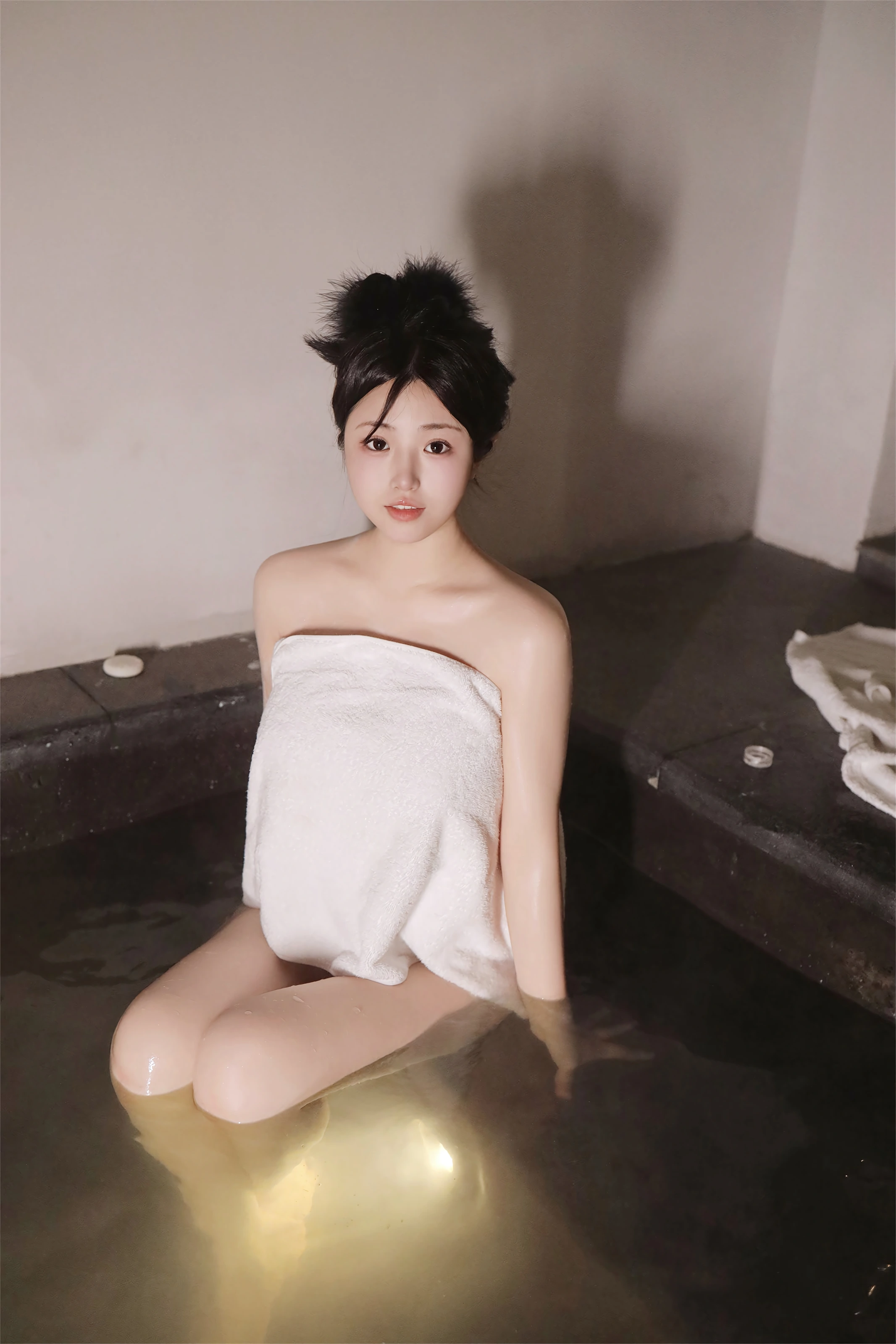 图片[2] - XiuRen 内购版 No.7977 陈小花 泡澡 [61P] - 机器猫次元 - 机器猫次元