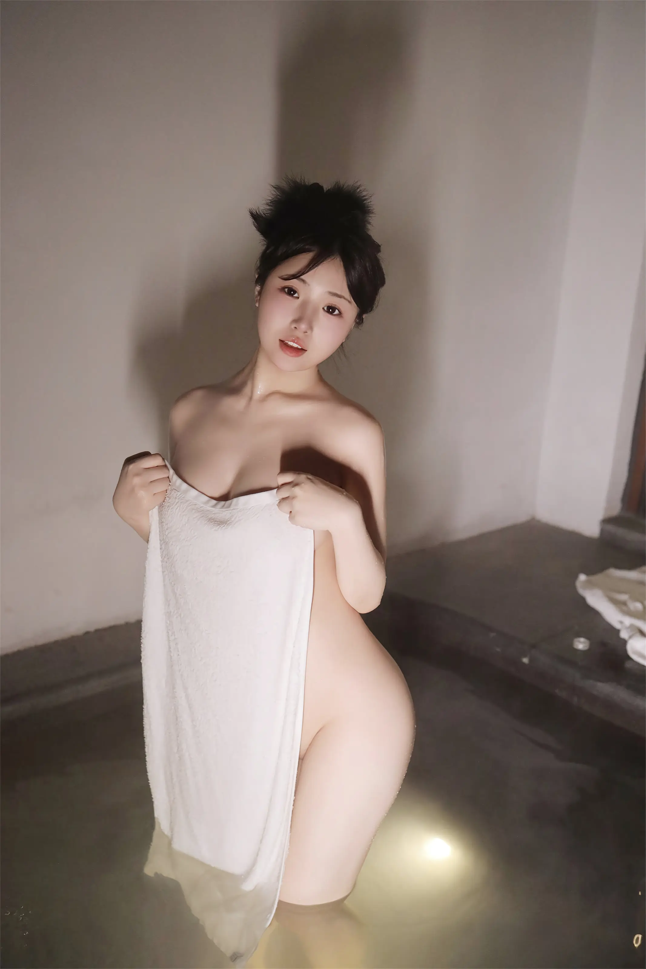 图片[1] - XiuRen 内购版 No.7977 陈小花 泡澡 [61P] - 机器猫次元 - 机器猫次元