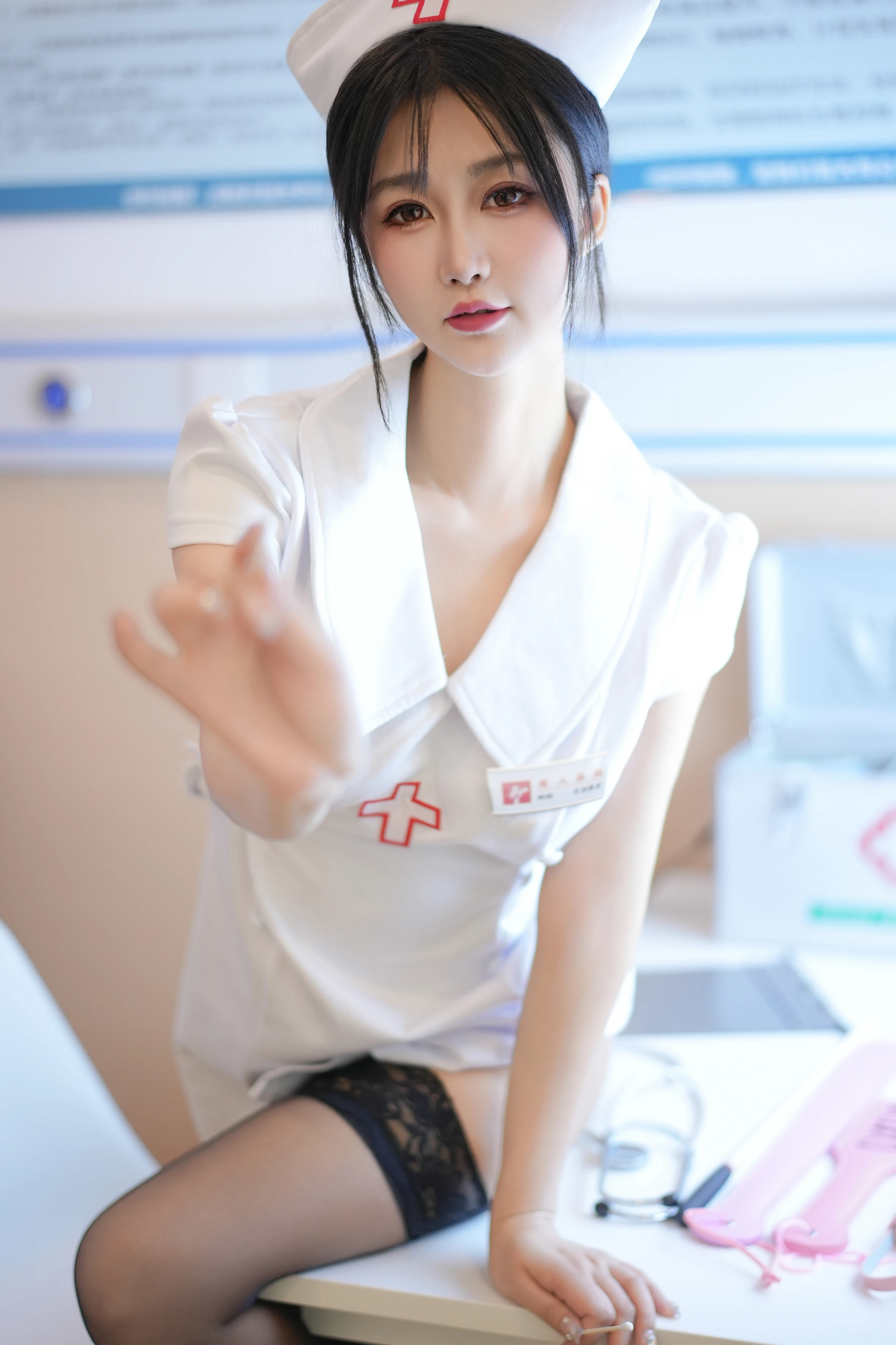 图片[4] - XiuRen 内购版 No.8512 laura阿姣 VIP医护病房 [92P] - 机器猫次元 - 机器猫次元