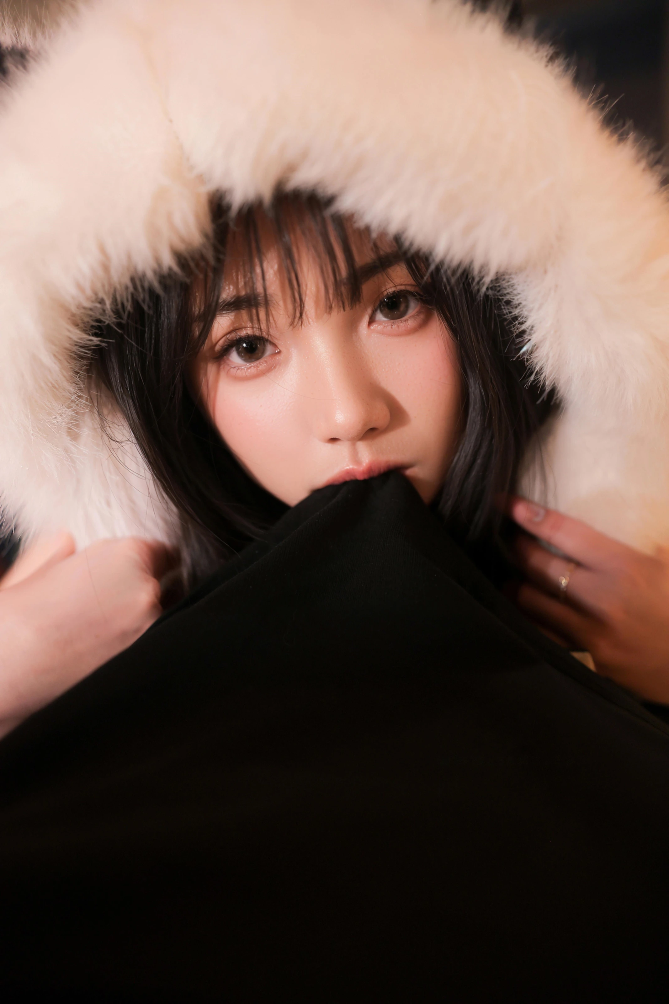 图片[6] - XiuRen 内购版 No.10302 软情 白色小猫咪 [60P] - 机器猫次元 - 机器猫次元