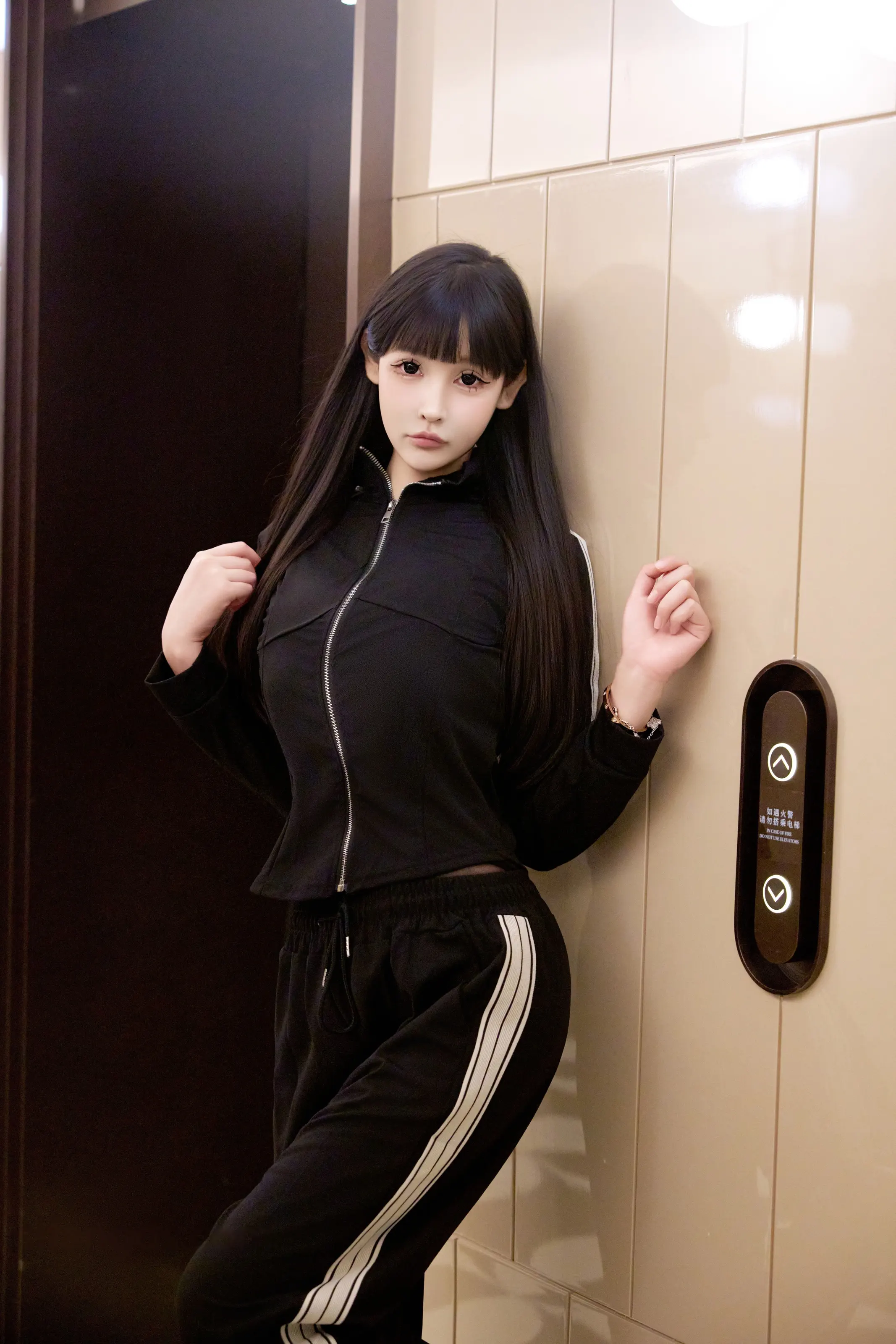 图片[5] - XiuRen 内购版 No.10482 智恩baby 裤里黑丝 [77P] - 机器猫次元 - 机器猫次元