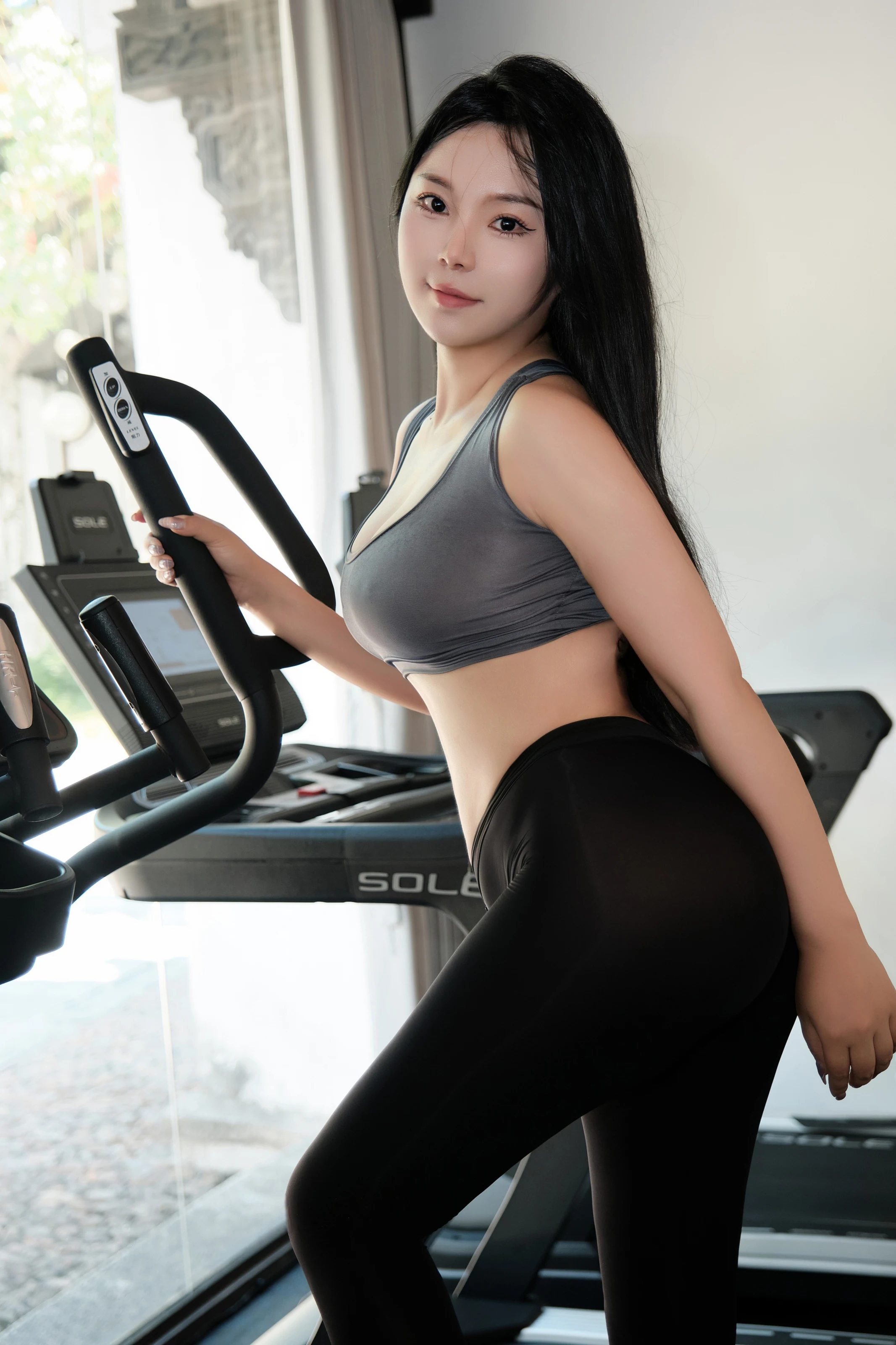 图片[1] - XiuRen 内购版 No.9540 麦田 健身房 [82P] - 机器猫次元 - 机器猫次元