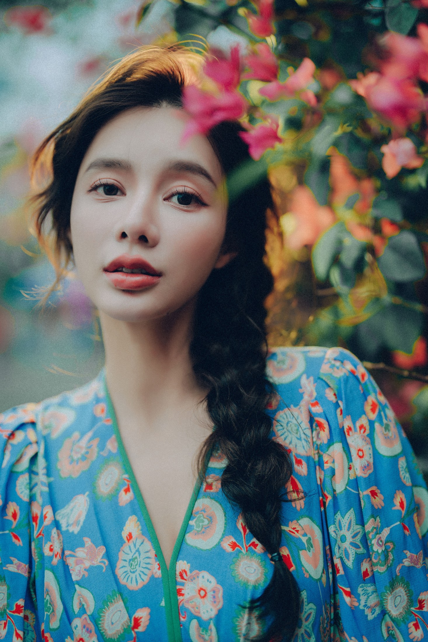 图片[5] - 姝雯同学 - 《发光的发丝，三角梅瀑布下的女神》[55P] - 机器猫次元 - 机器猫次元