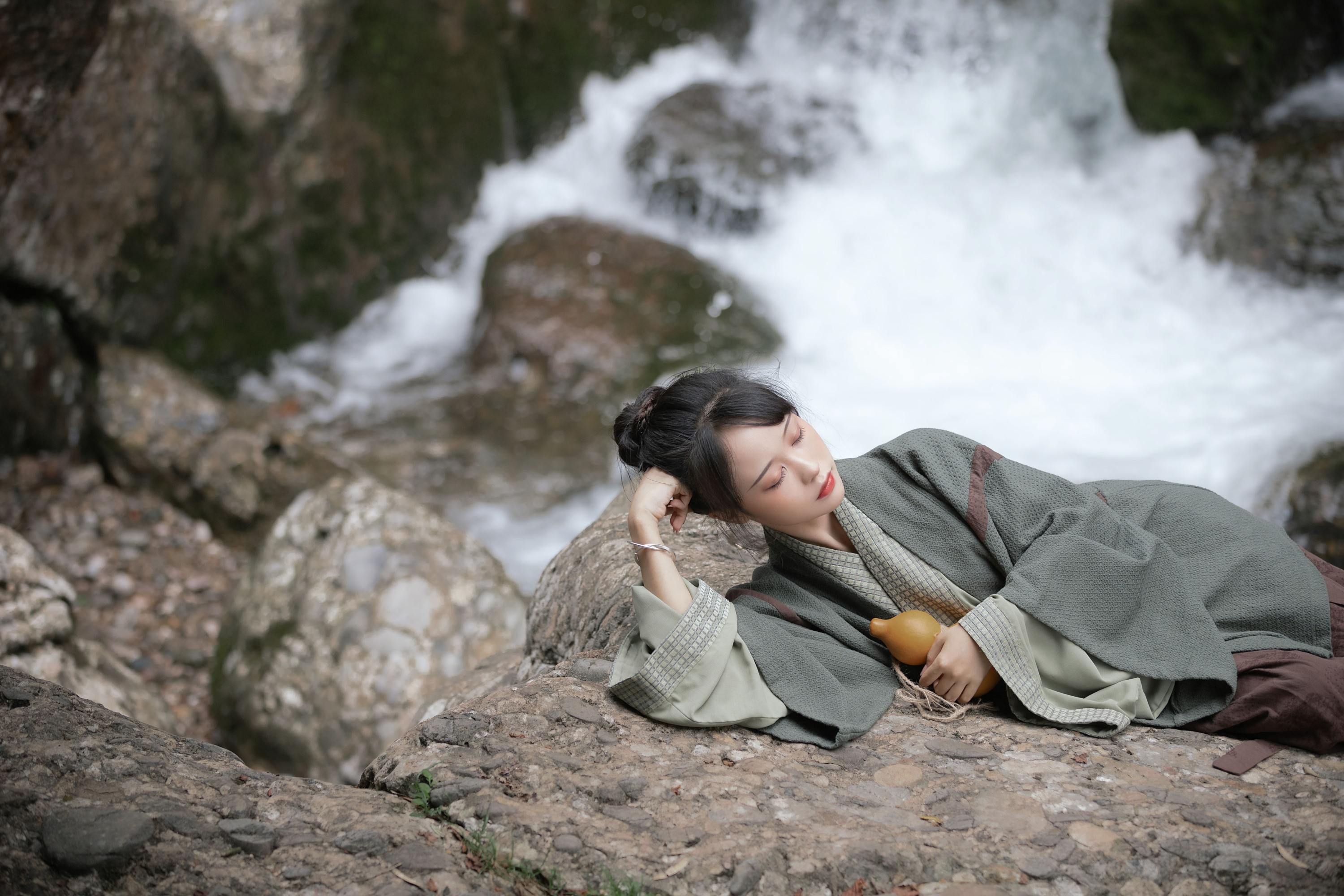 图片[8] - 梨一依 - 《上山》[38P] - 机器猫次元 - 机器猫次元