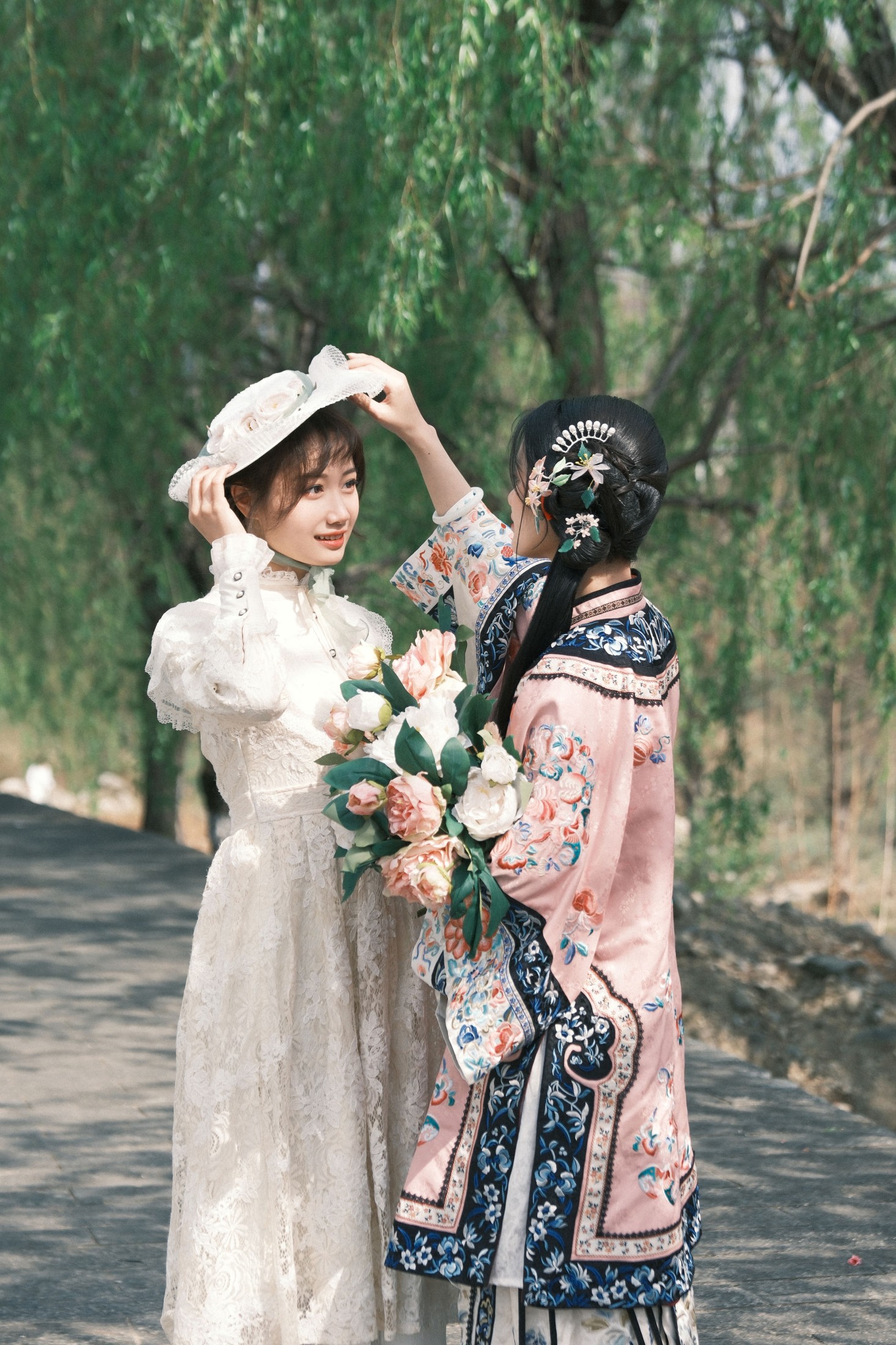 图片[4] - 橘小桃 么一奥缪 - 《两个女孩的故事》[21P] - 机器猫次元 - 机器猫次元