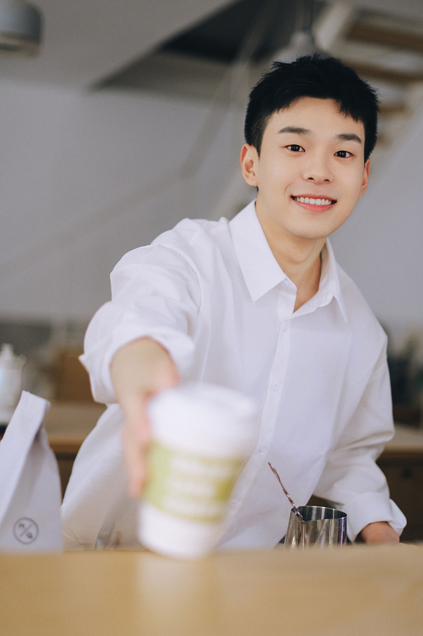 图片[4] - 高浩泽 - 《咖啡店少年》[22P] - 机器猫次元 - 机器猫次元