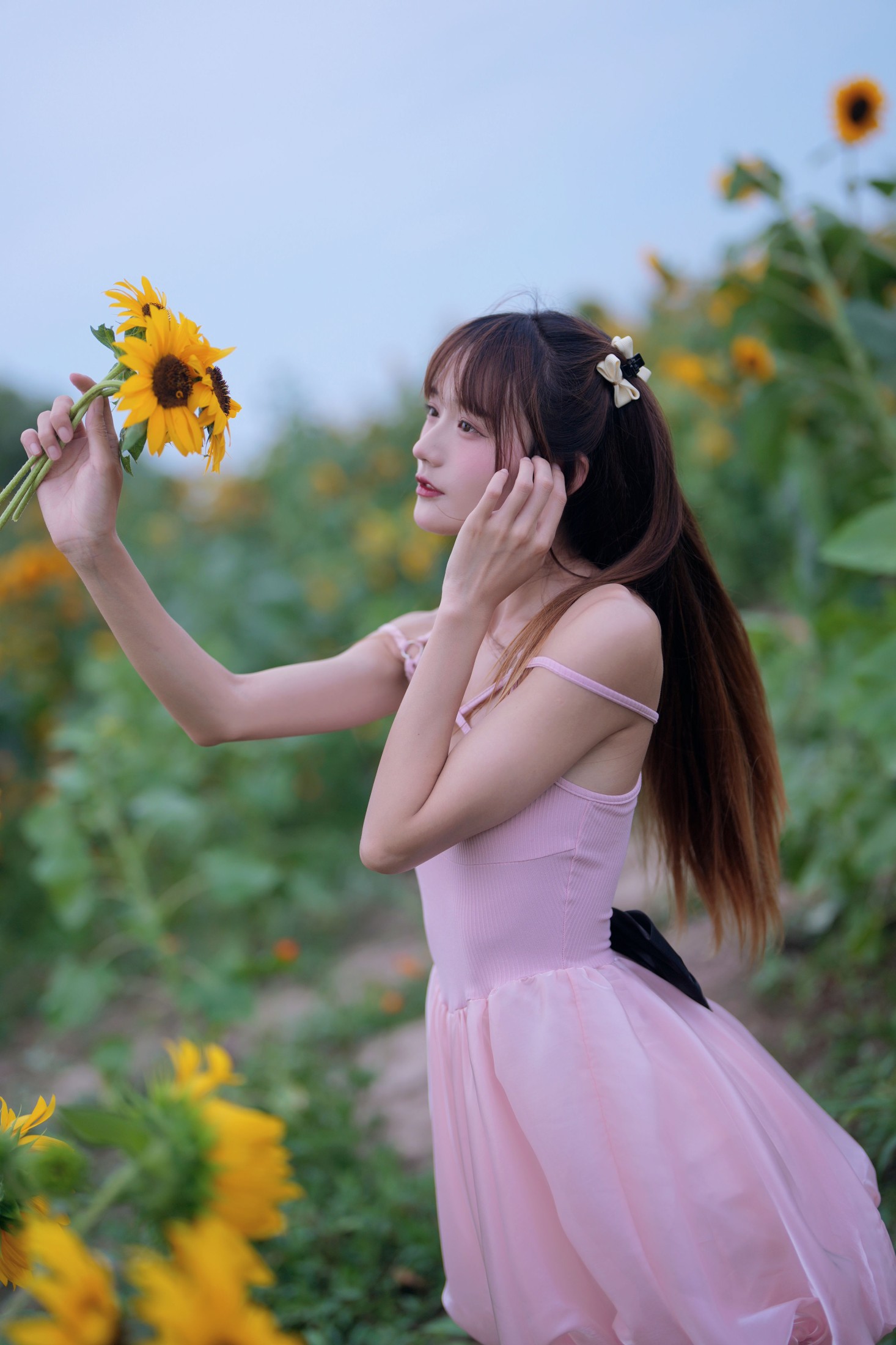 图片[4] - 兔子Zzz不吃胡萝卜 - 《蓝调向日葵少女》[29P] - 机器猫次元 - 机器猫次元