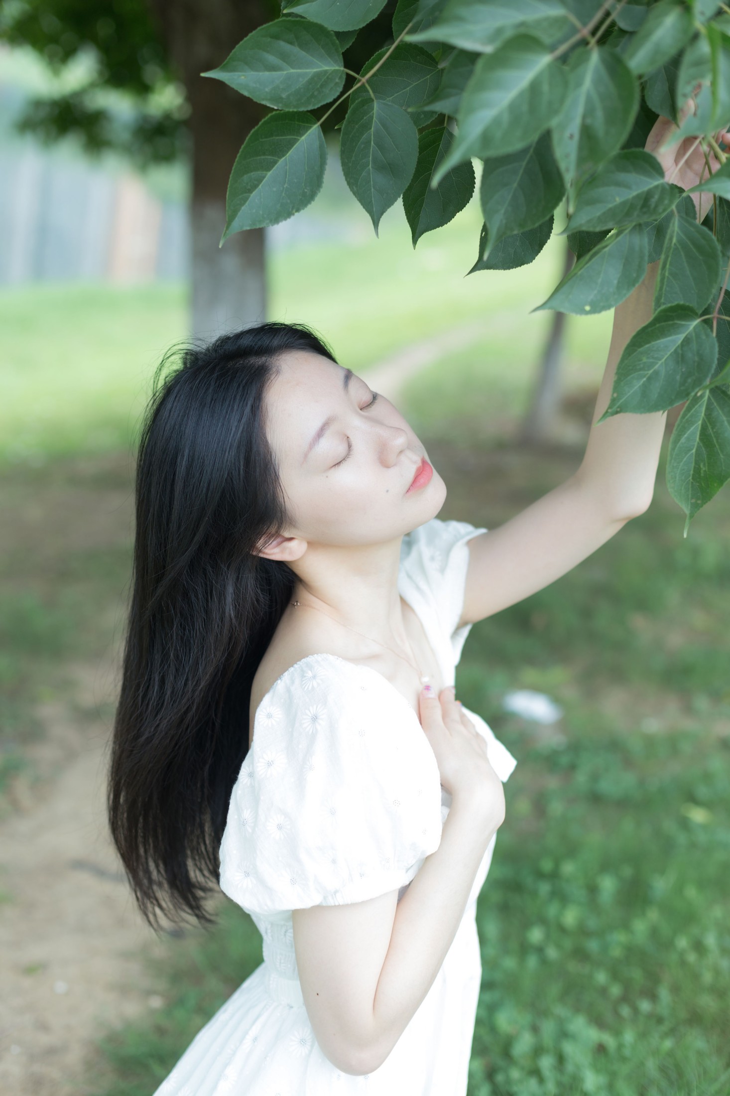 图片[6] - 饲猫少女- 《绿色呼吸》[32P] - 机器猫次元 - 机器猫次元