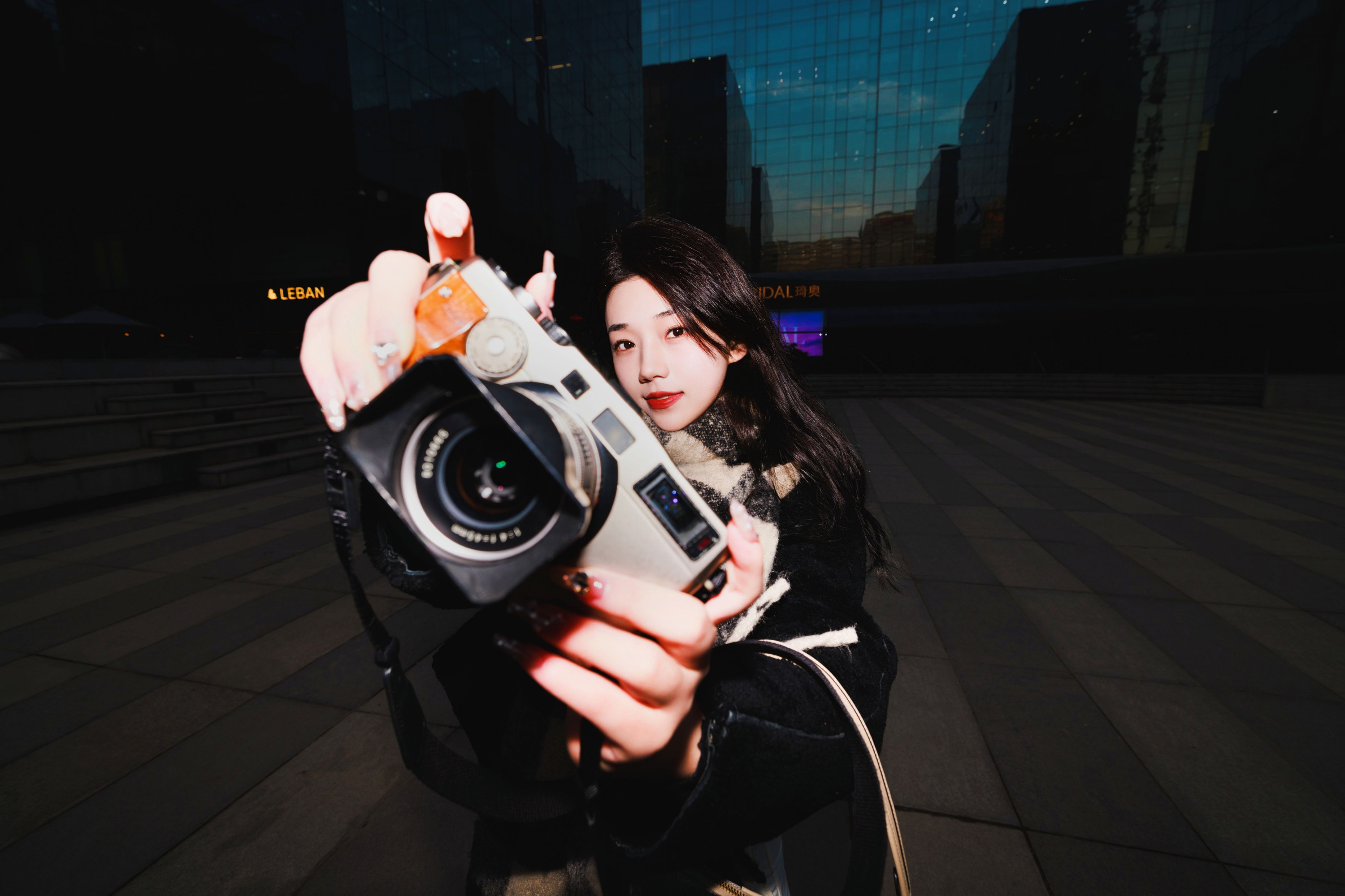 图片[5] - 裴同学 - 《夜景街拍人像》[23P] - 机器猫次元 - 机器猫次元