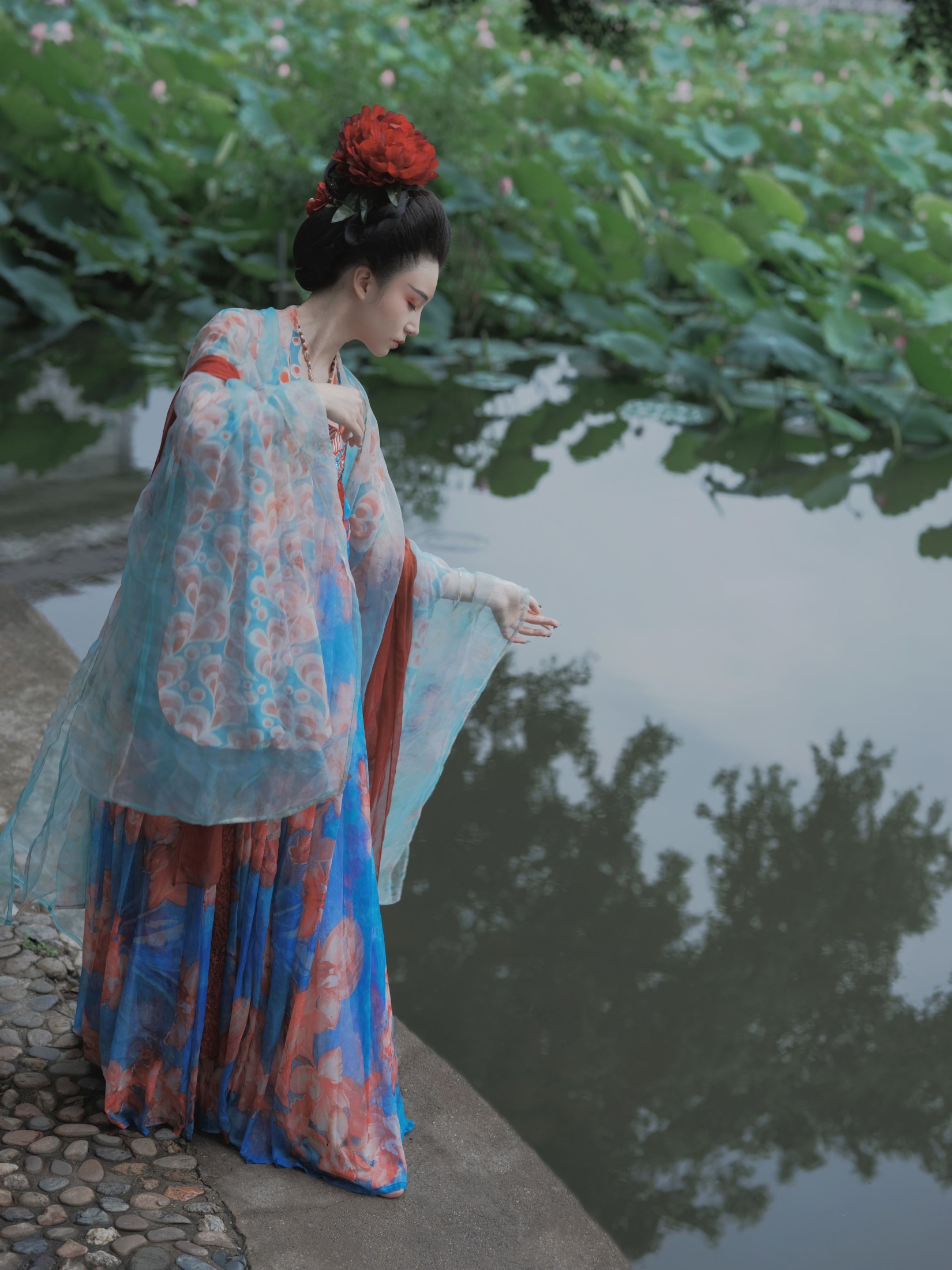 图片[8] - 琳琅 - 《雨后游园》[33P] - 机器猫次元 - 机器猫次元