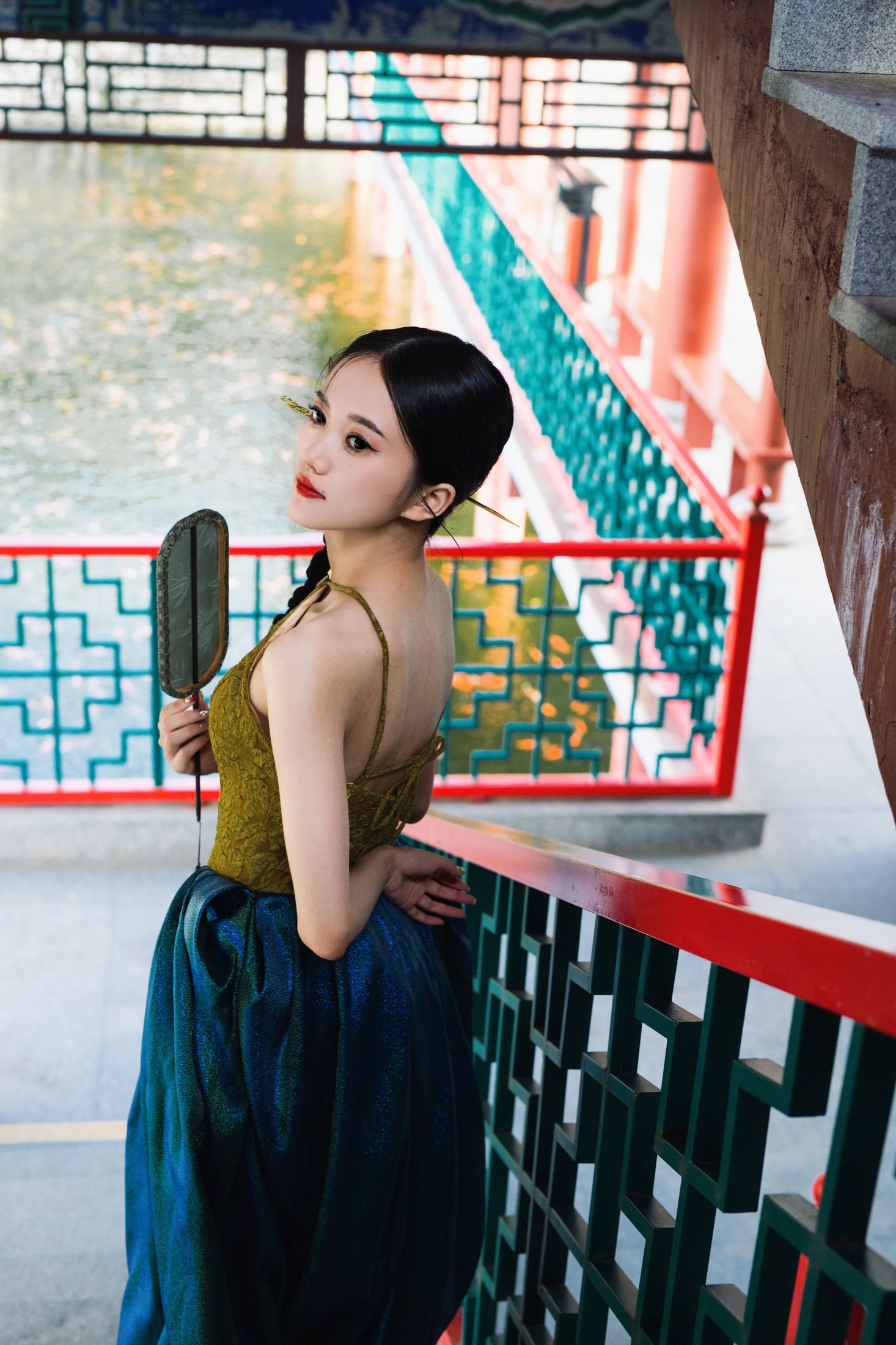 图片[8] - 文文 - 《新中式礼服游园》[23P] - 机器猫次元 - 机器猫次元